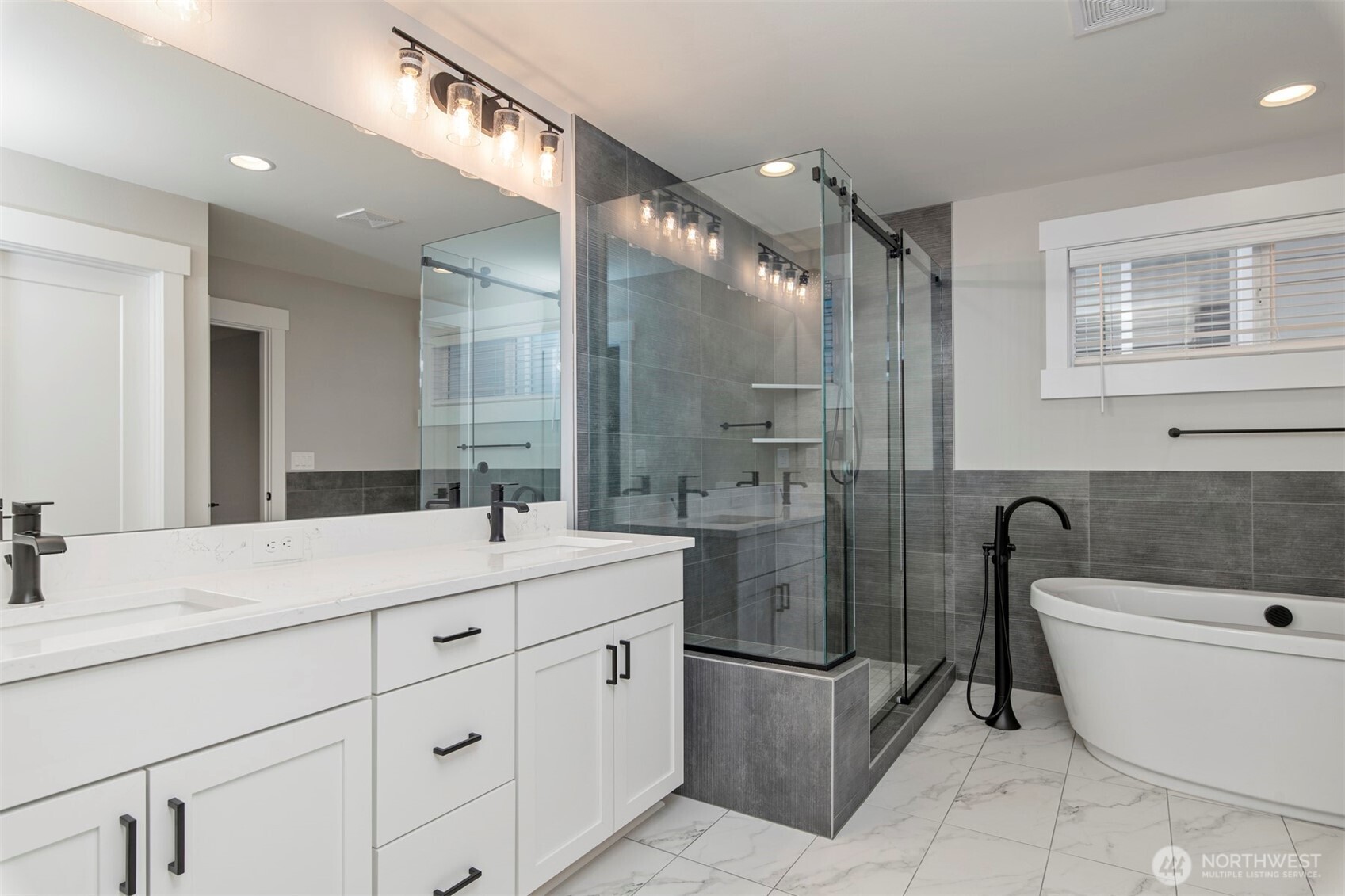 13042 75th Place Property Photo 22