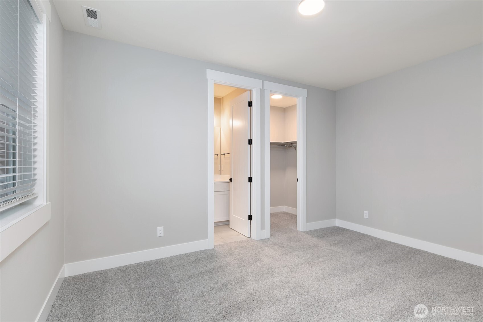 13042 75th Place Property Photo 24