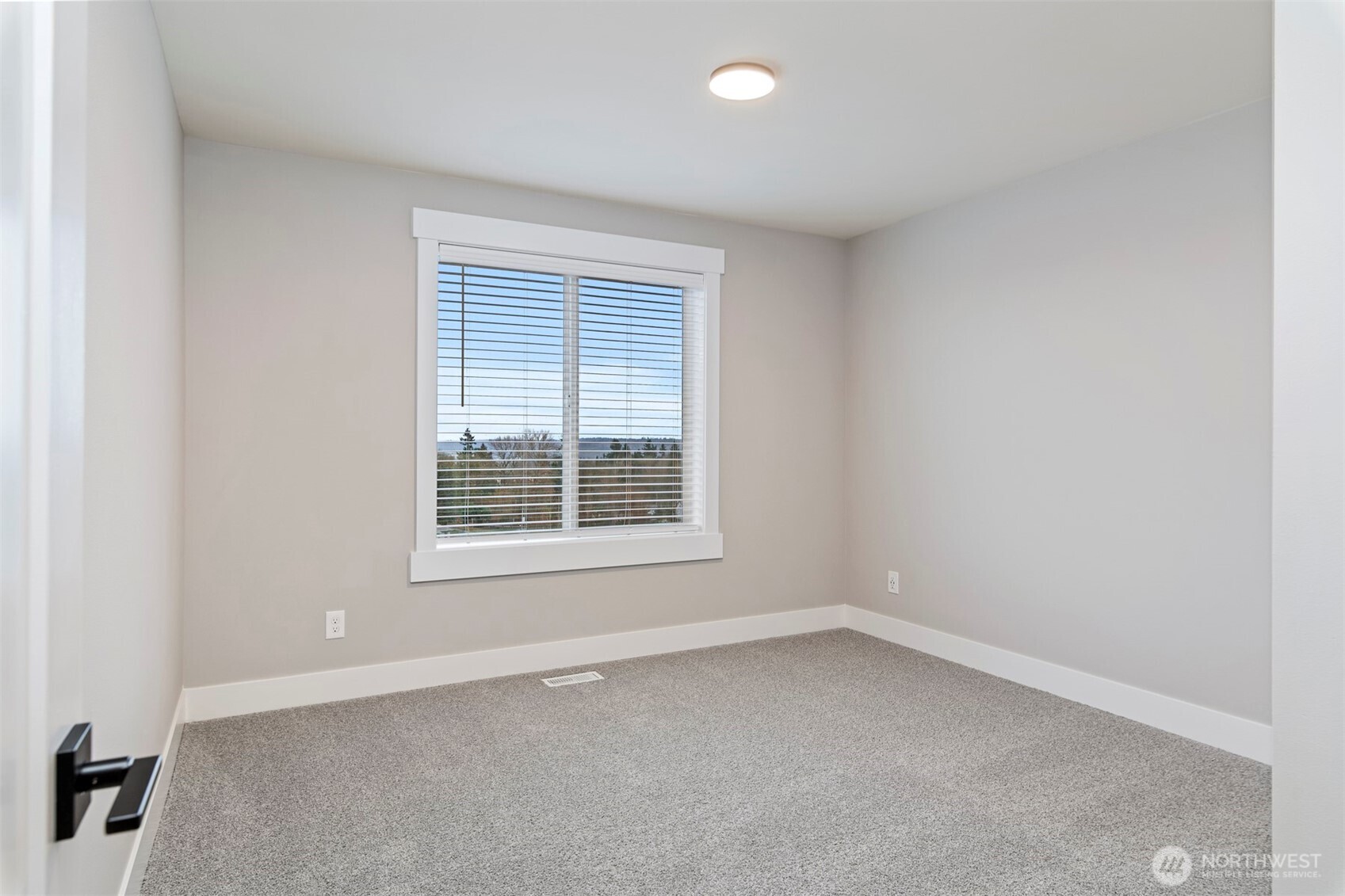 13042 75th Place Property Photo 26
