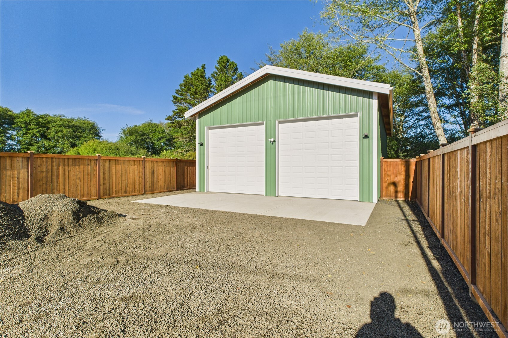 1022 E Delilah Rose Lane Property Photo 2