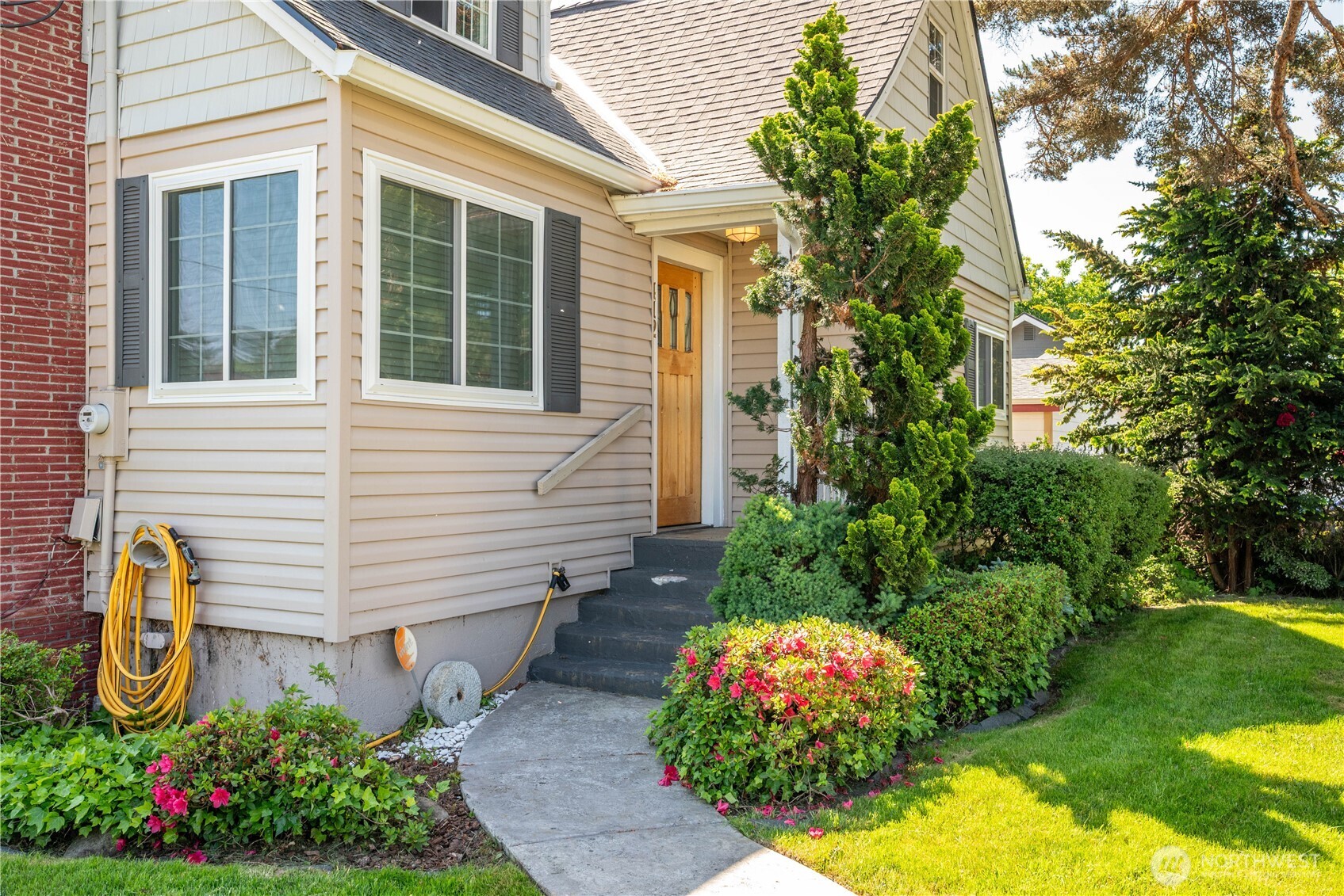 412 Kirby Avenue Property Photo 8