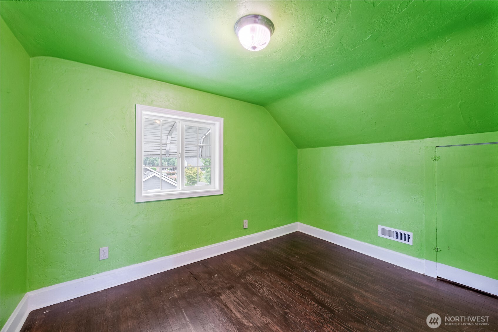 412 Kirby Avenue Property Photo 21