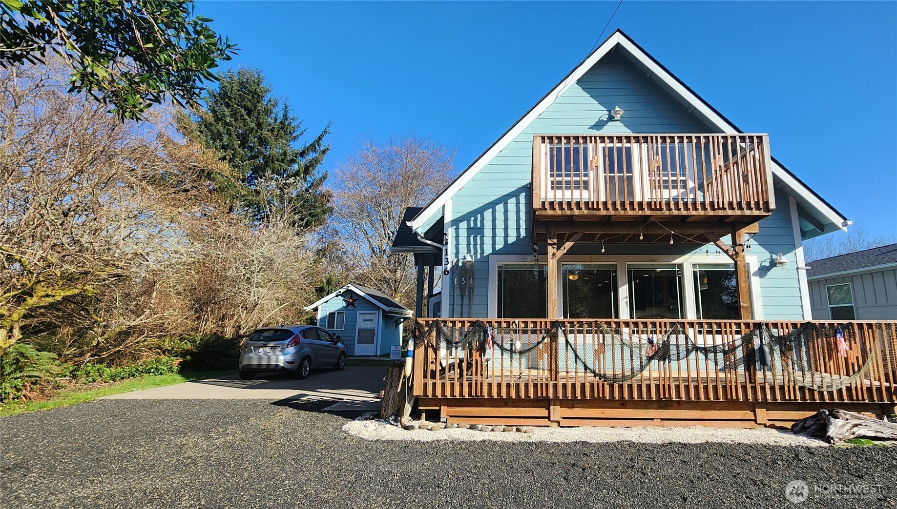 136 Pacific Boulevard Property Photo 1