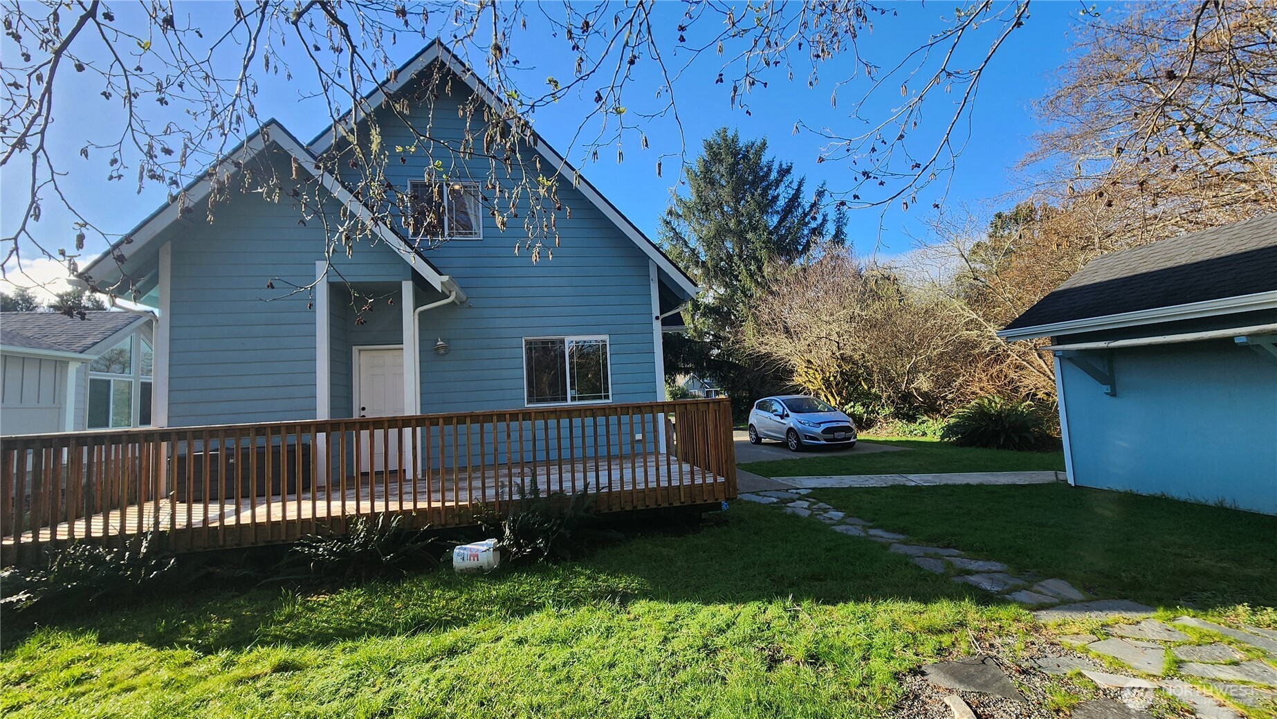136 Pacific Boulevard Property Photo 25