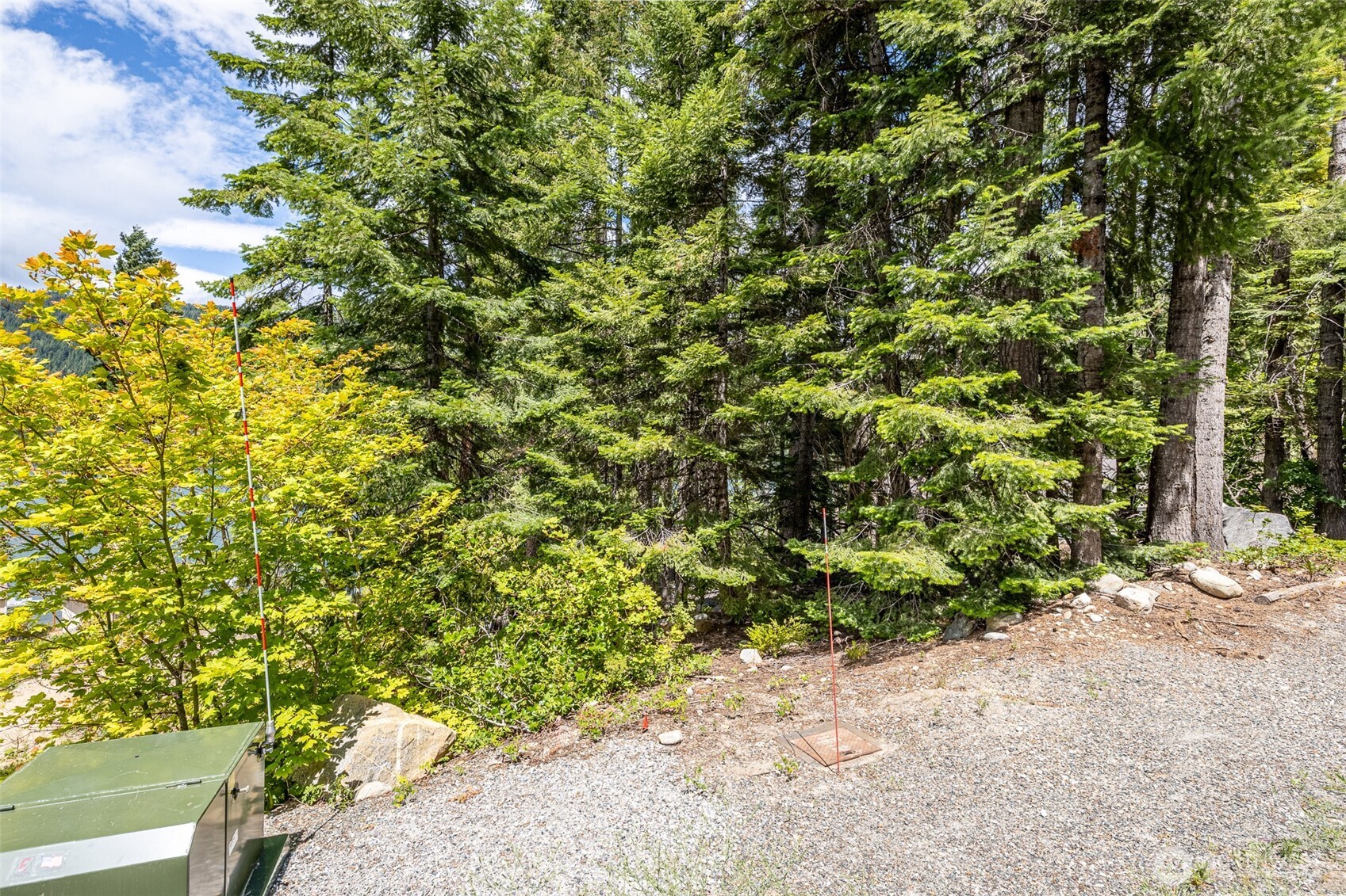 22660 Alpine Drive Property Photo 6