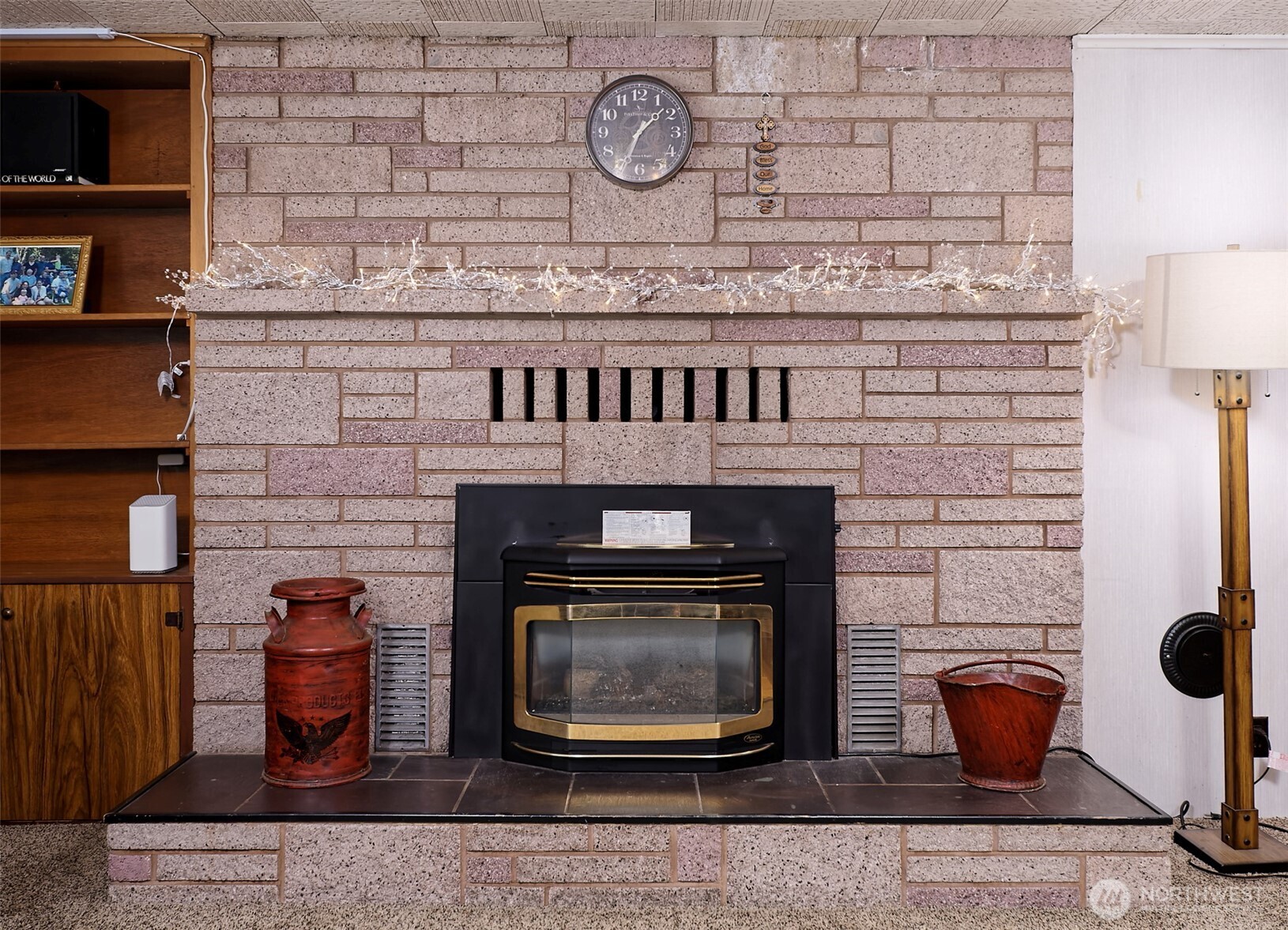 2028 Ferry Street Property Photo 6