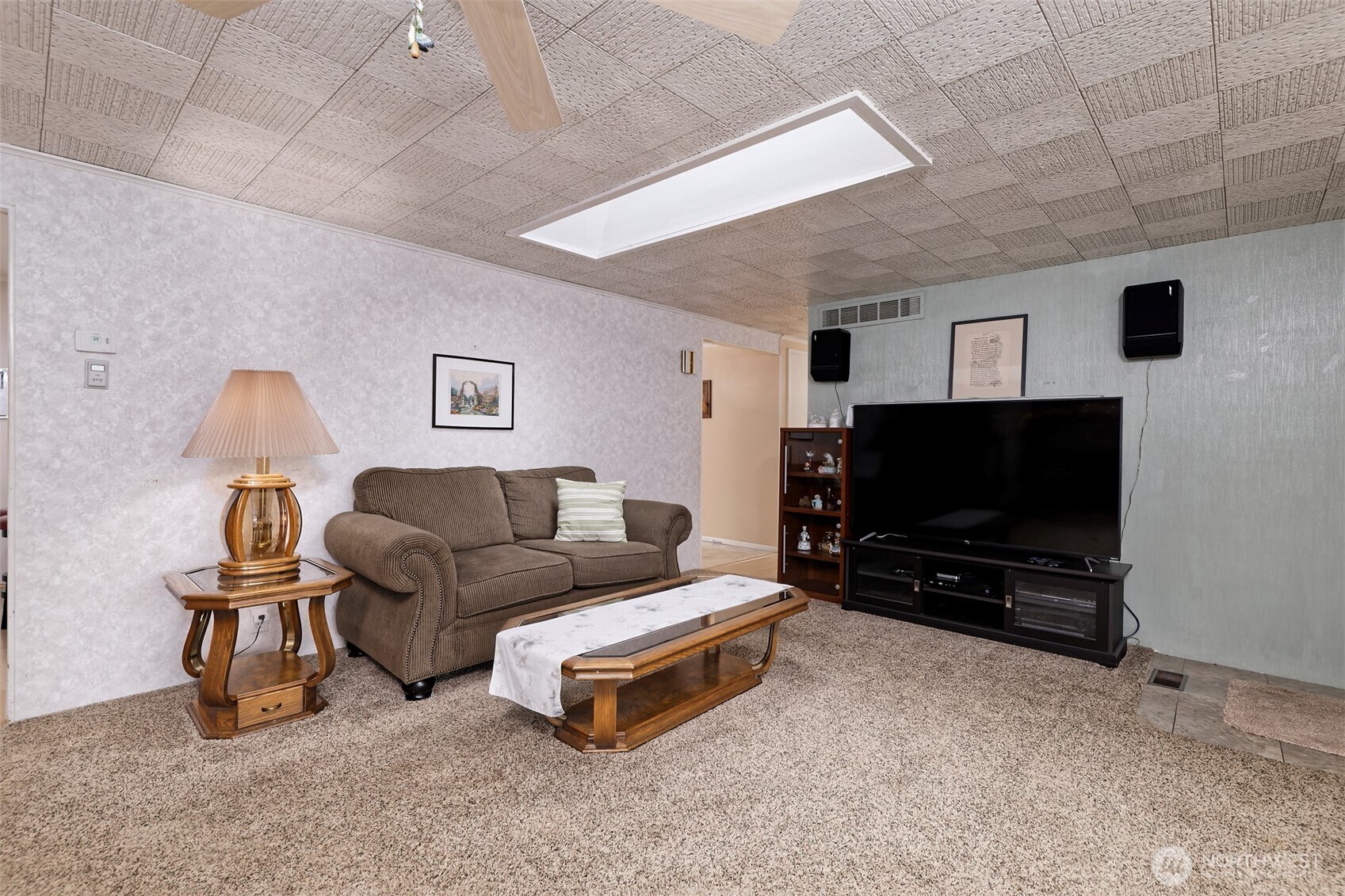 2028 Ferry Street Property Photo 7