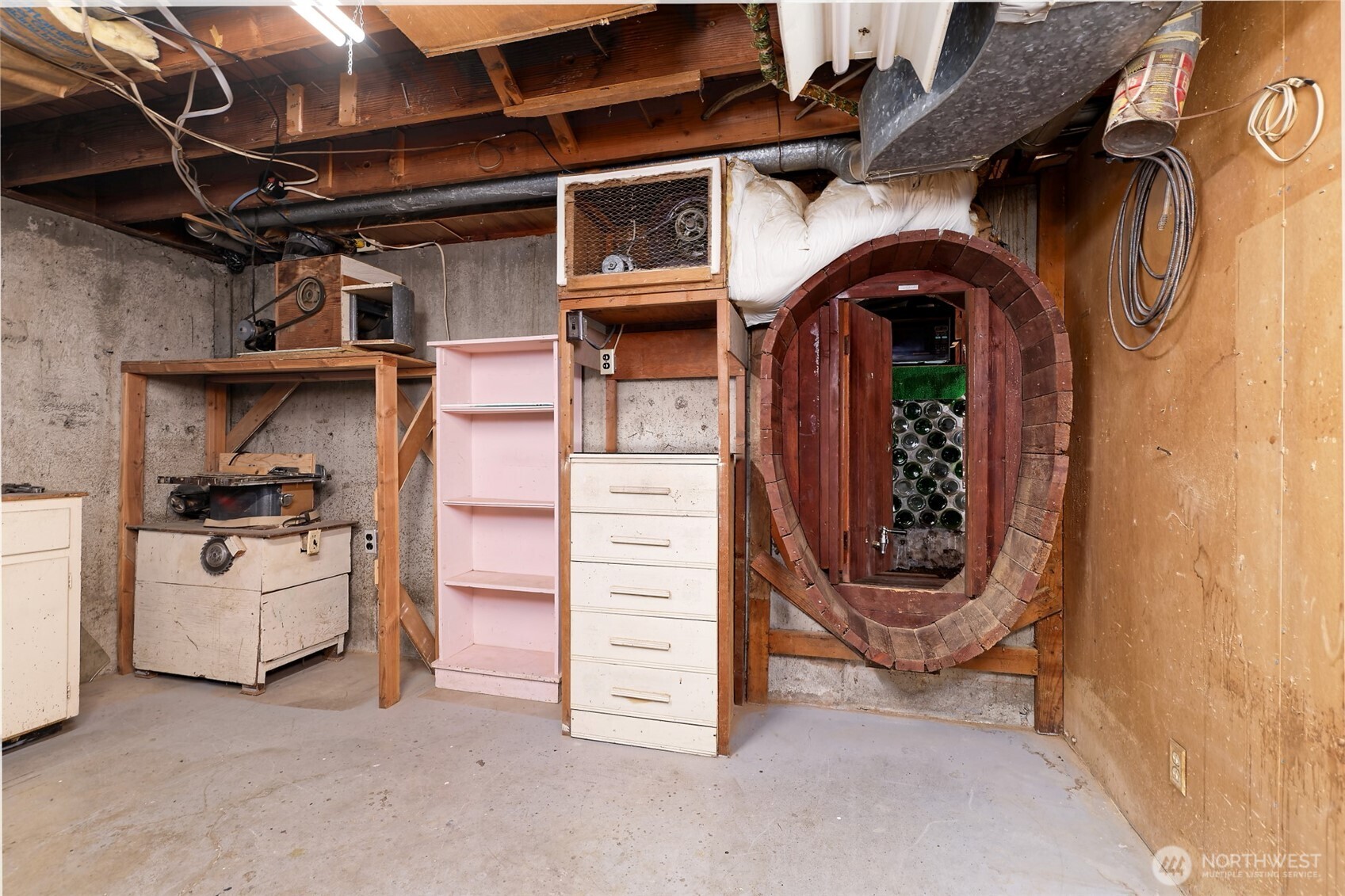 2028 Ferry Street Property Photo 24