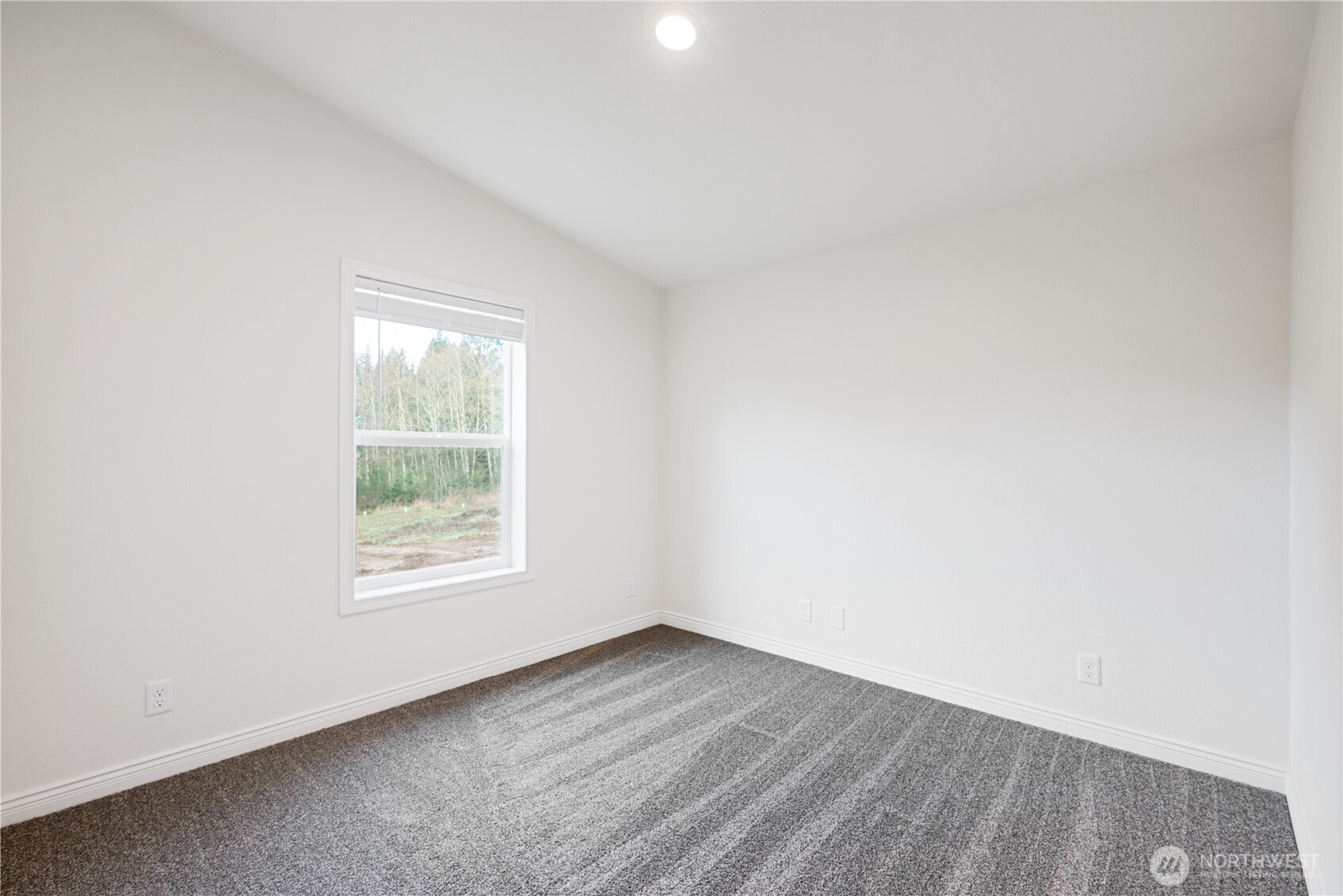 1728 Spirit Lake Highway Property Photo 18