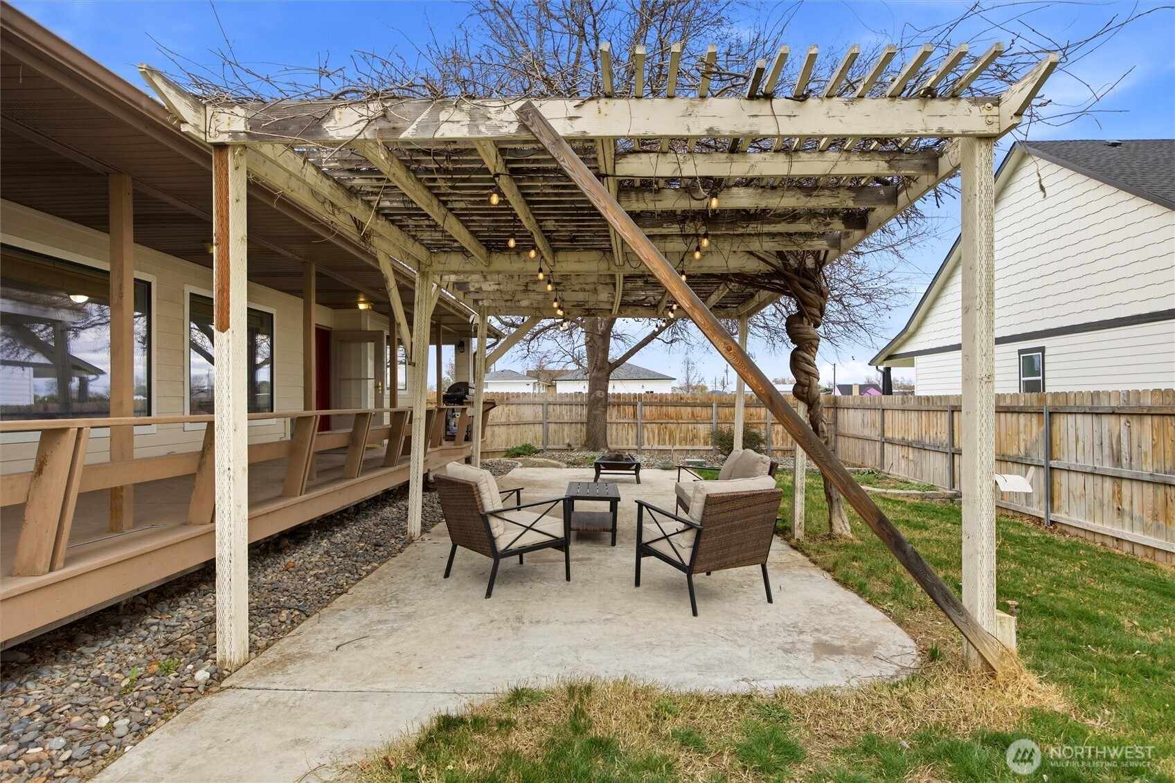 2017 S Washington Street Property Photo 17