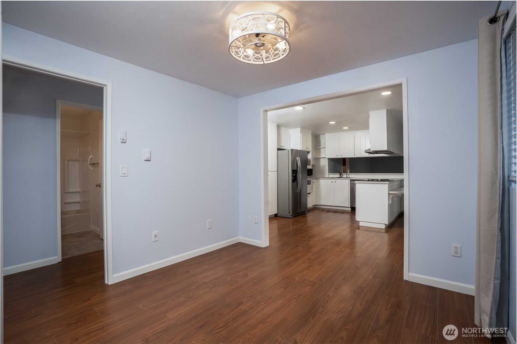 2412 Lexington Street Property Photo 6