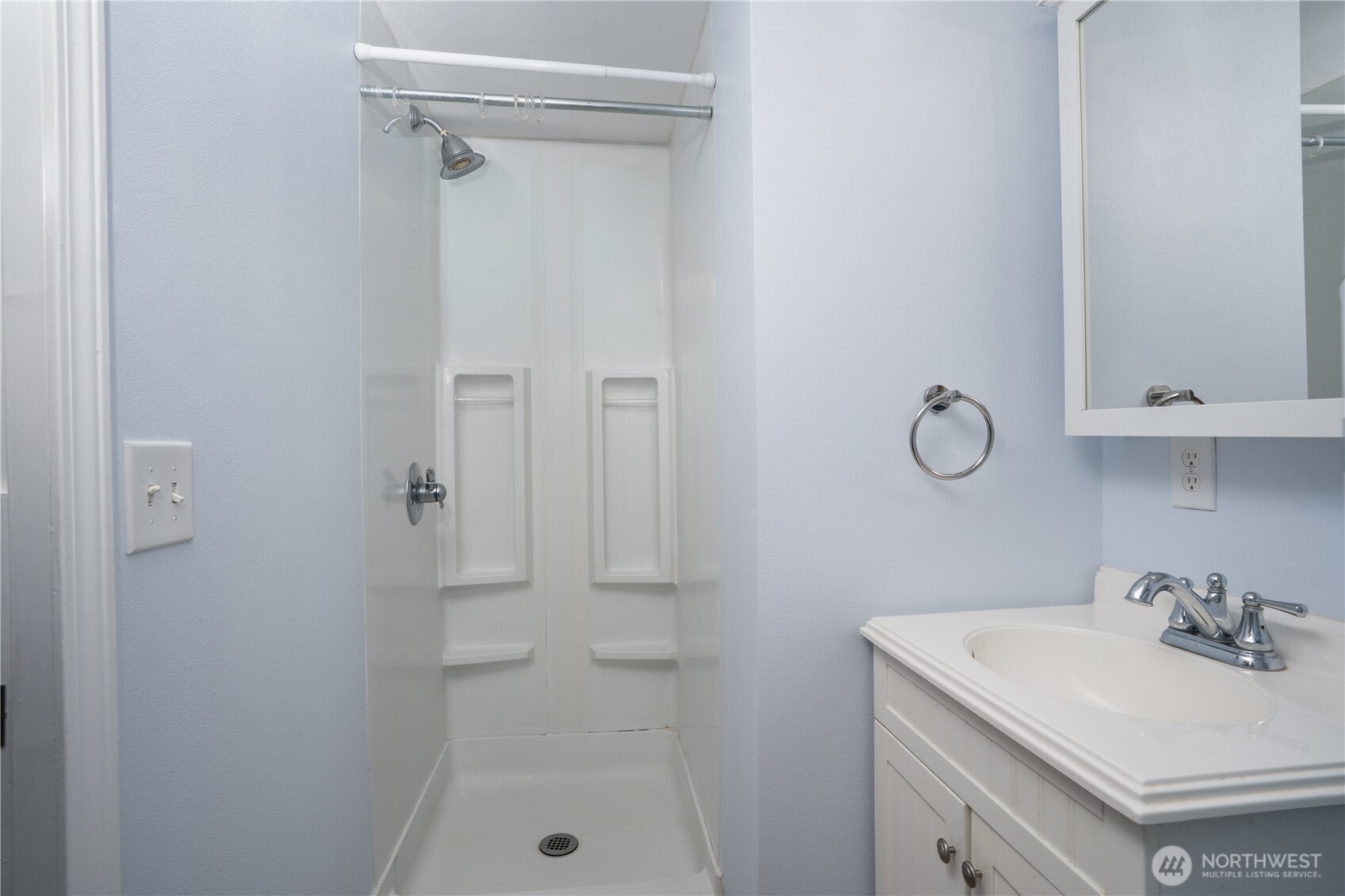 2412 Lexington Street Property Photo 17