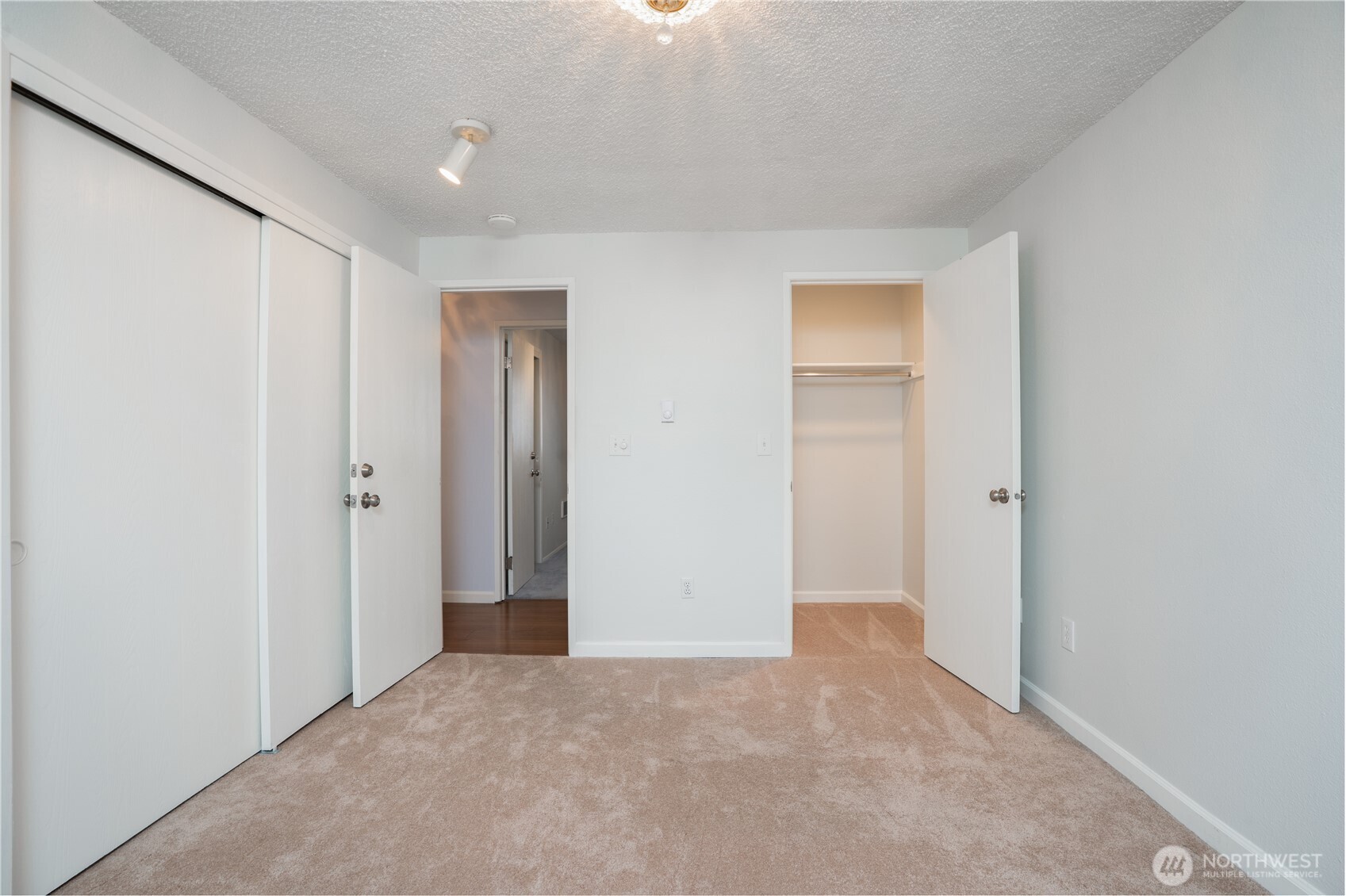 2412 Lexington Street Property Photo 23