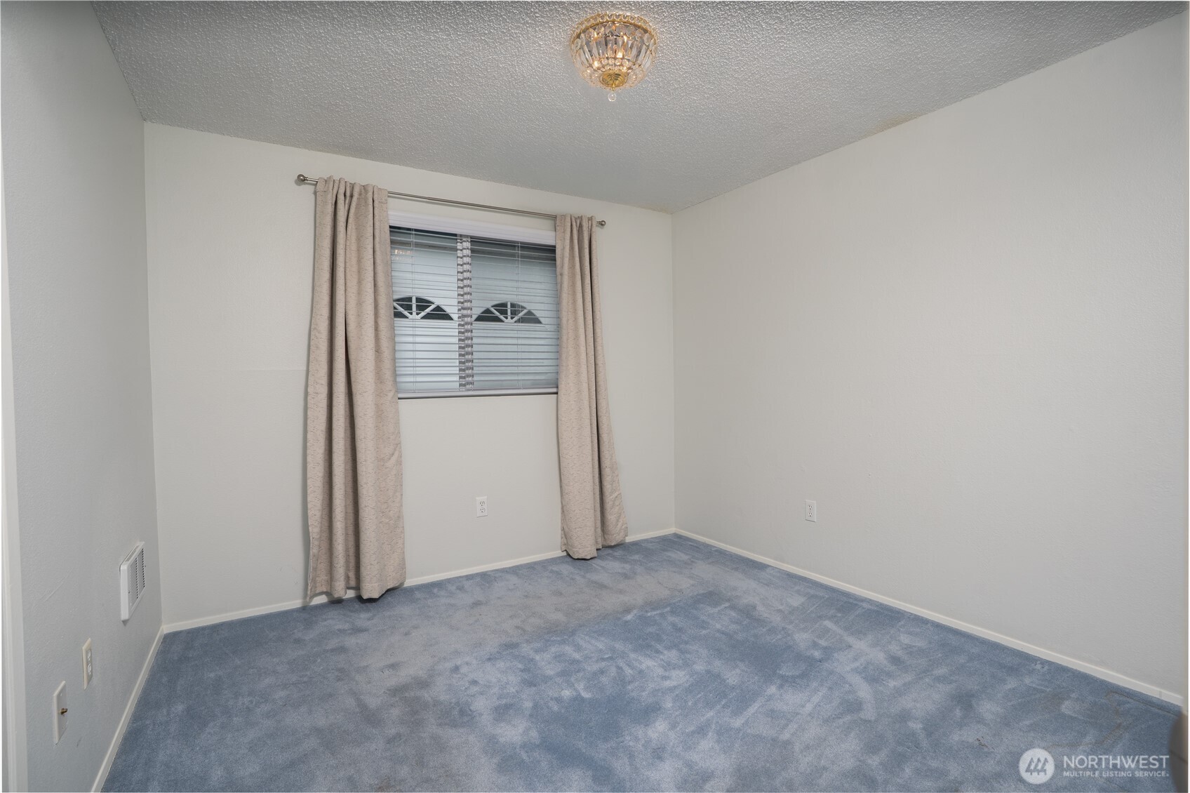2412 Lexington Street Property Photo 25
