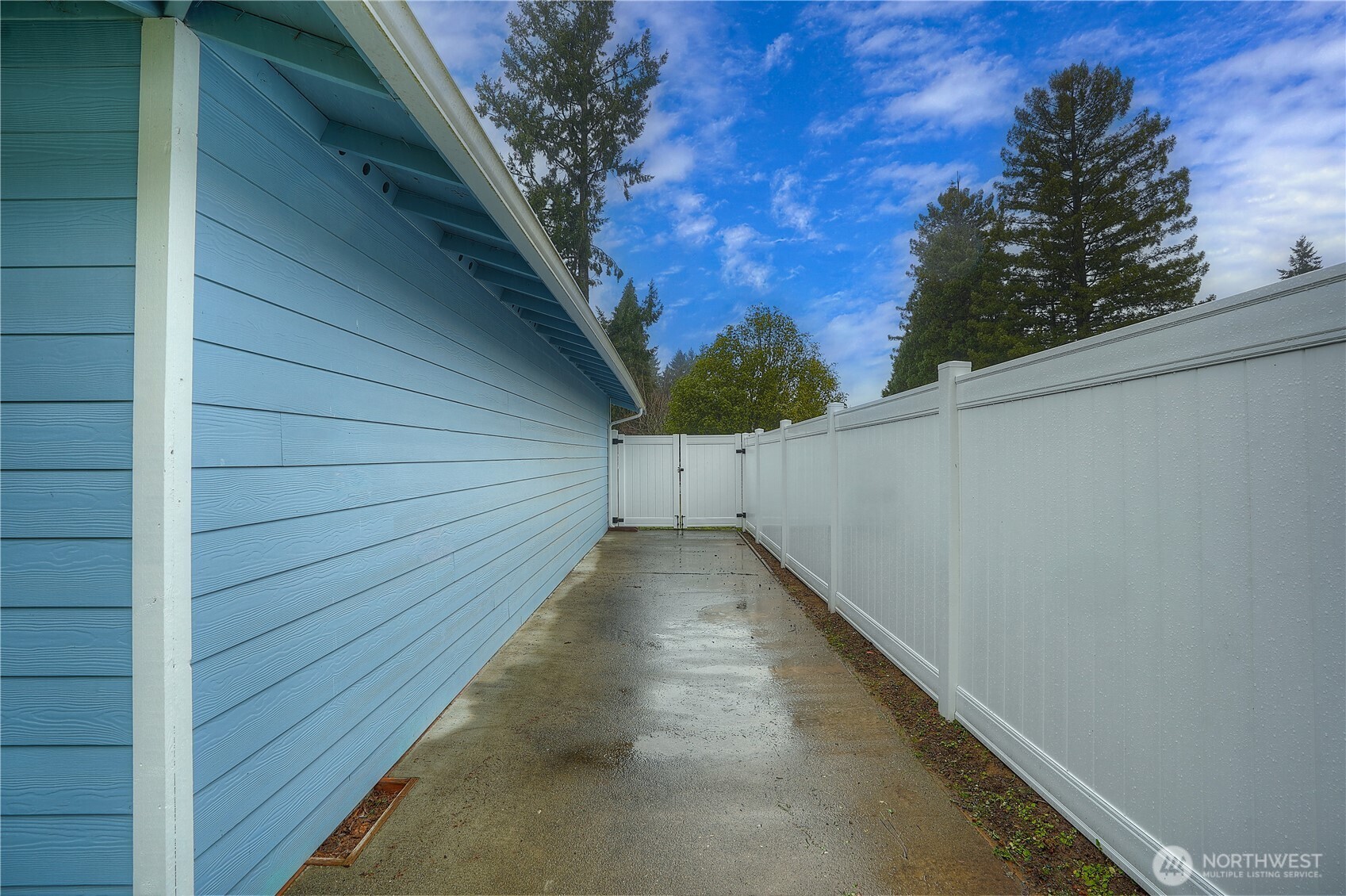 2412 Lexington Street Property Photo 34