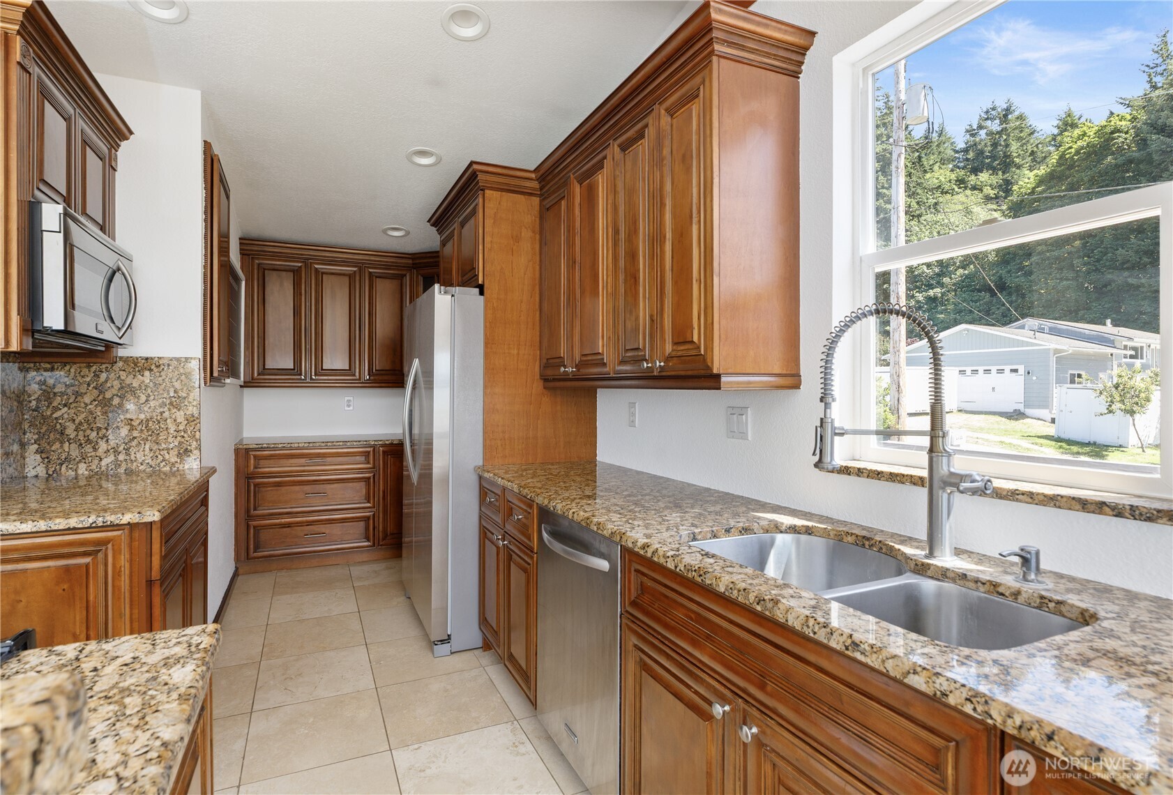 2735 Evening Glory Court Property Photo 13