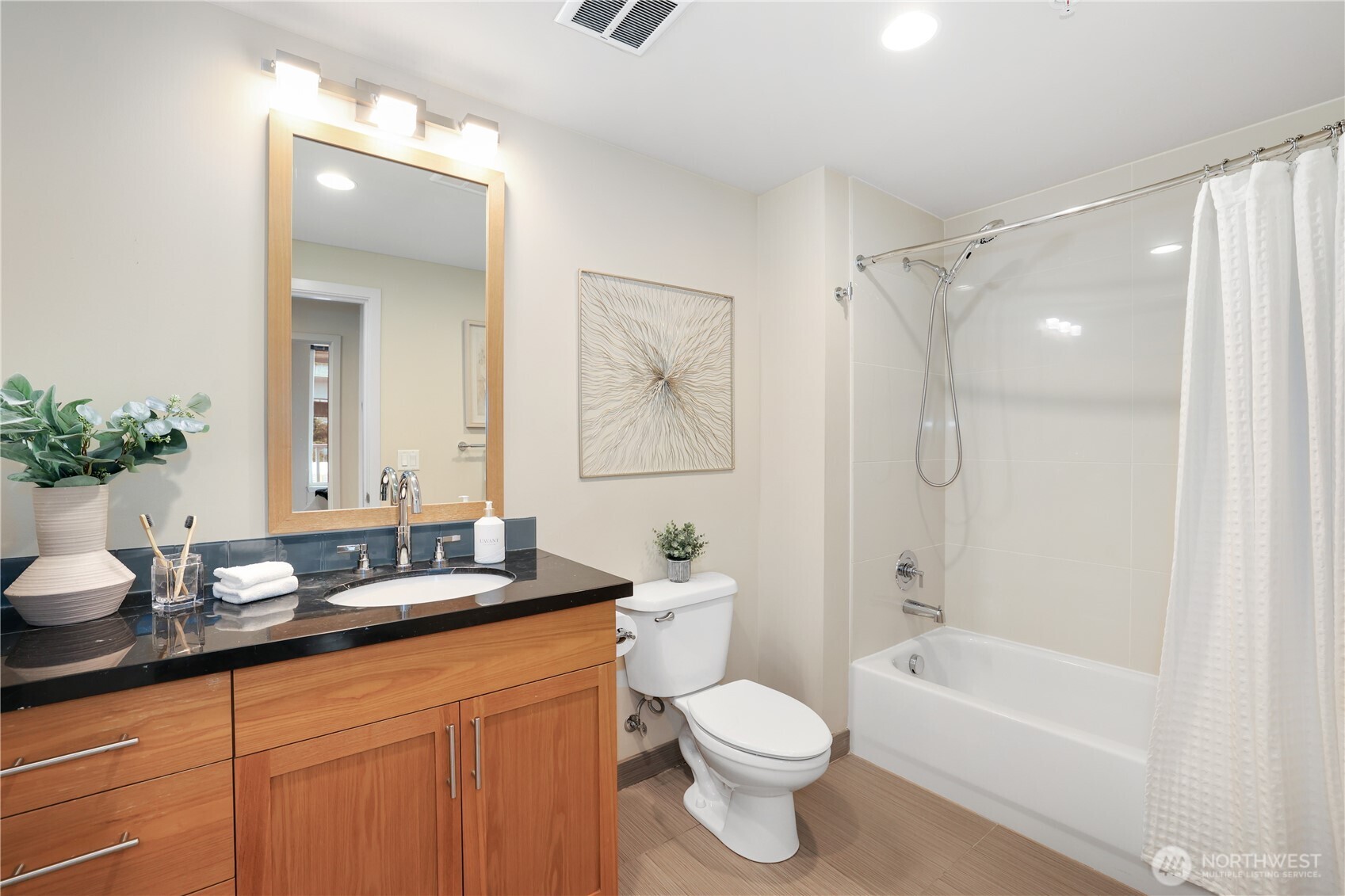 1515 Dock Street 204 Property Photo 27