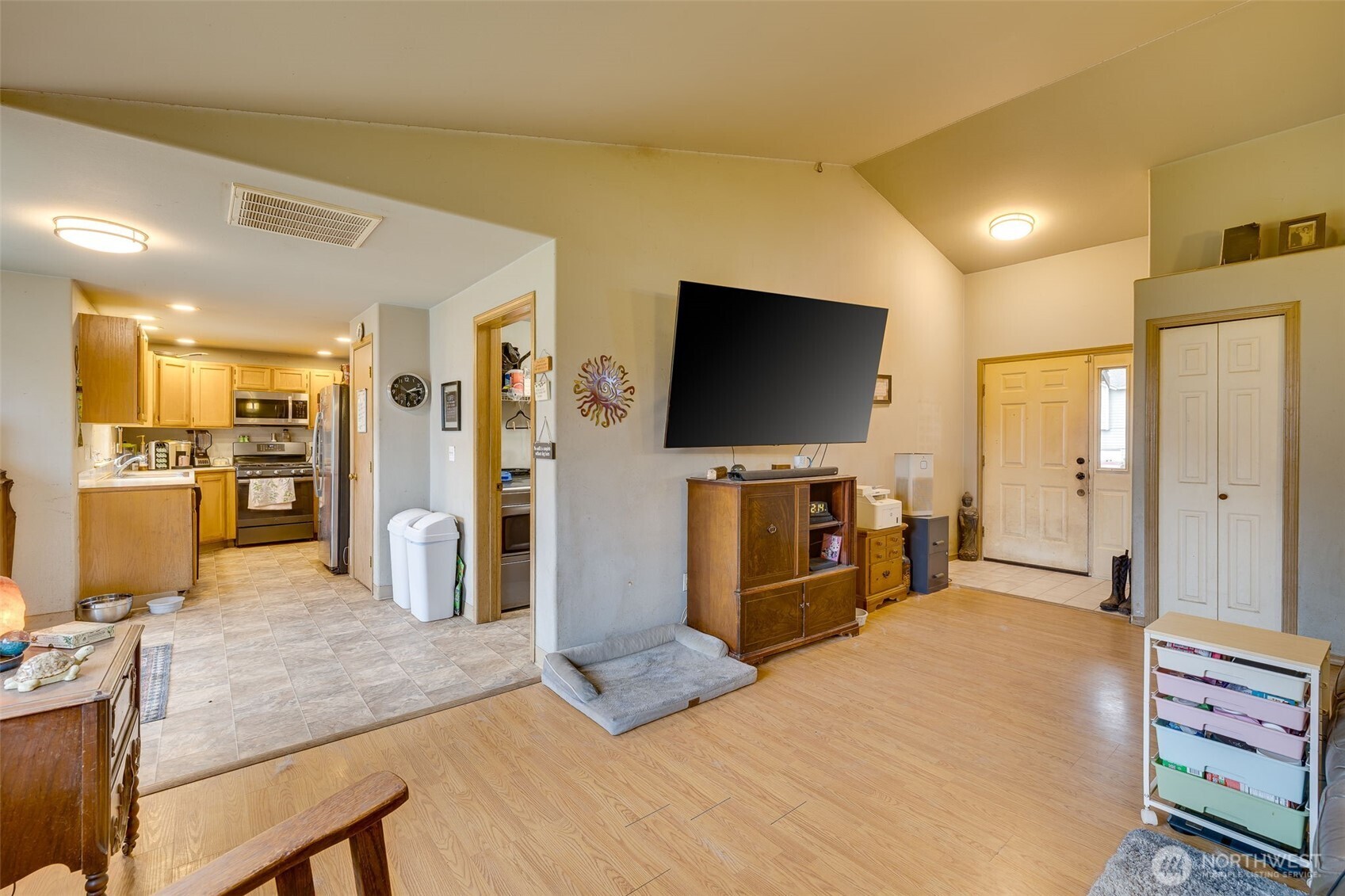 19223 Vista Drive Property Photo 4