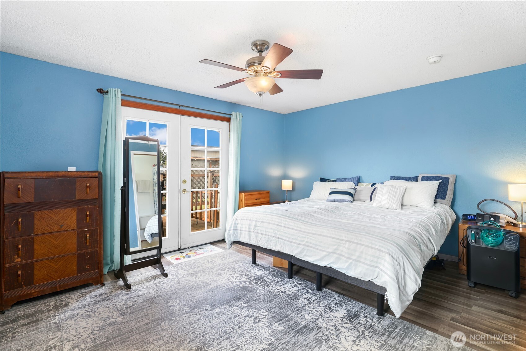 17937 Iris Place Property Photo 14