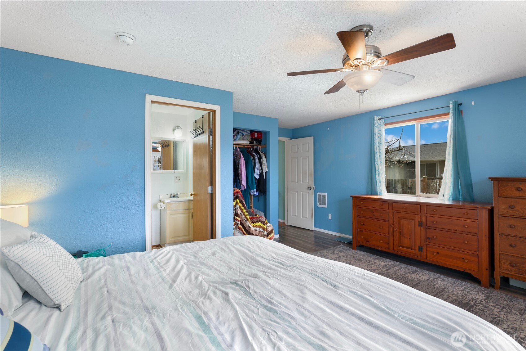 17937 Iris Place Property Photo 15