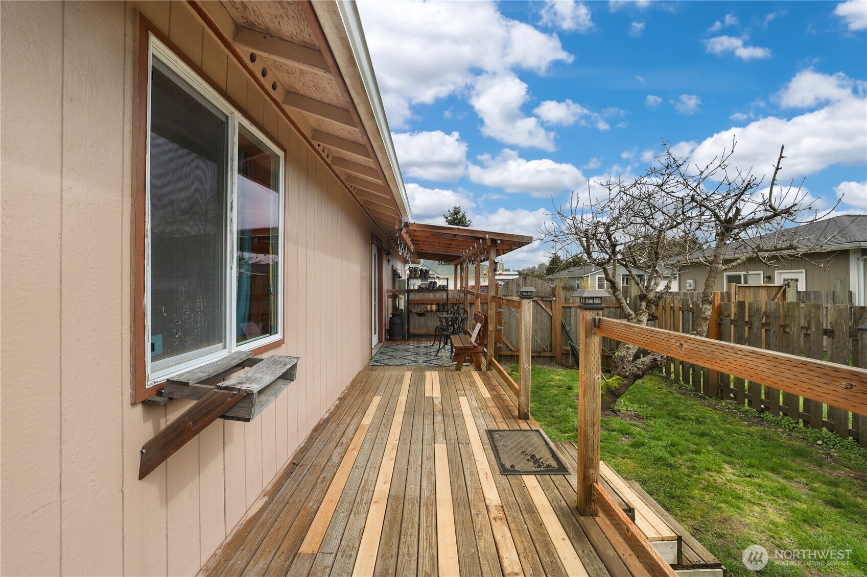 17937 Iris Place Property Photo 22