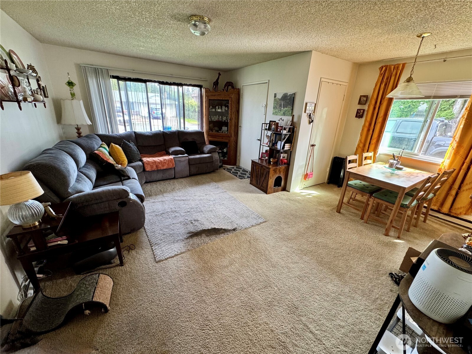 202 Se 157th Avenue Property Photo 4