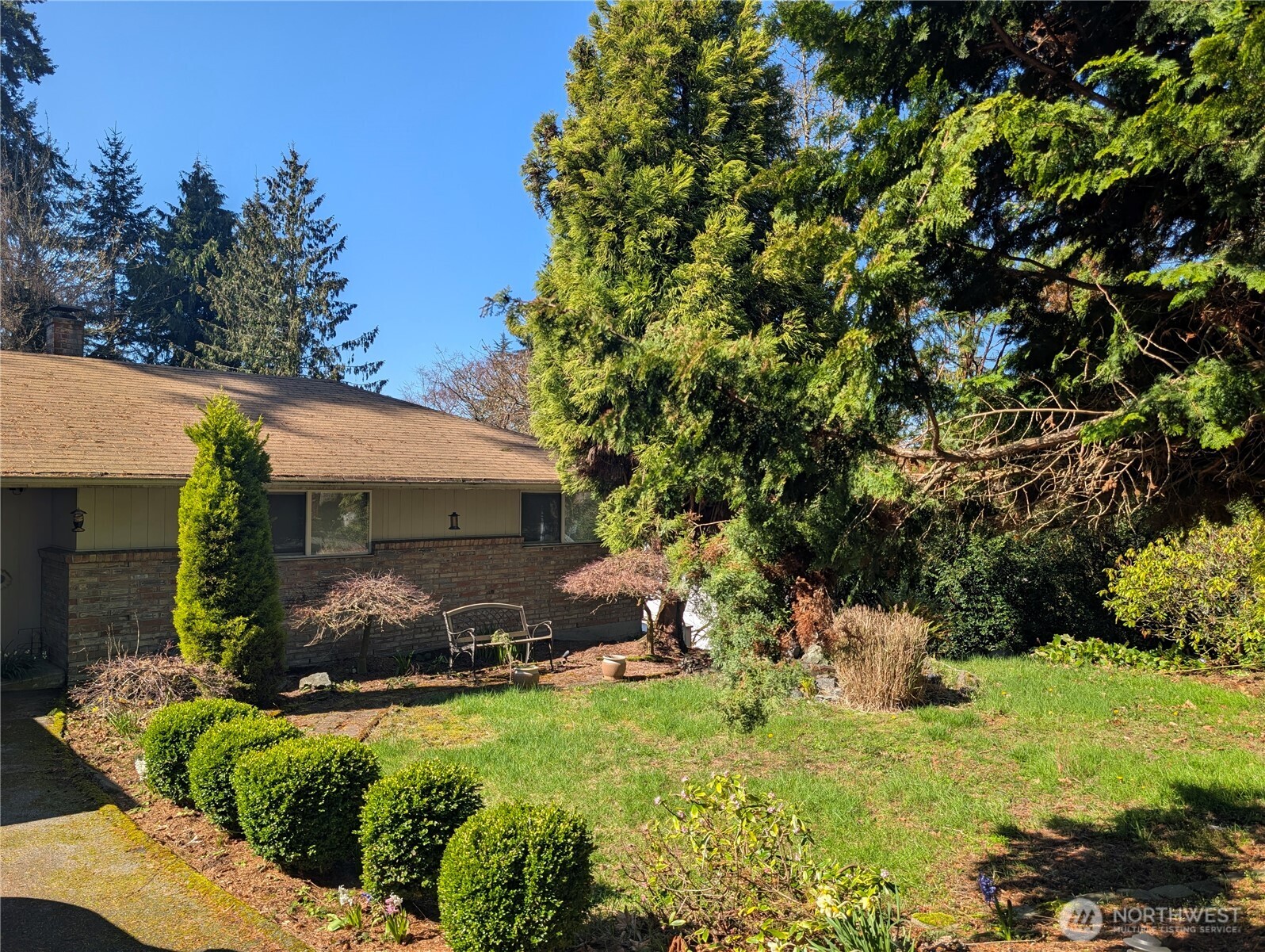 2496559 Property Photo 1