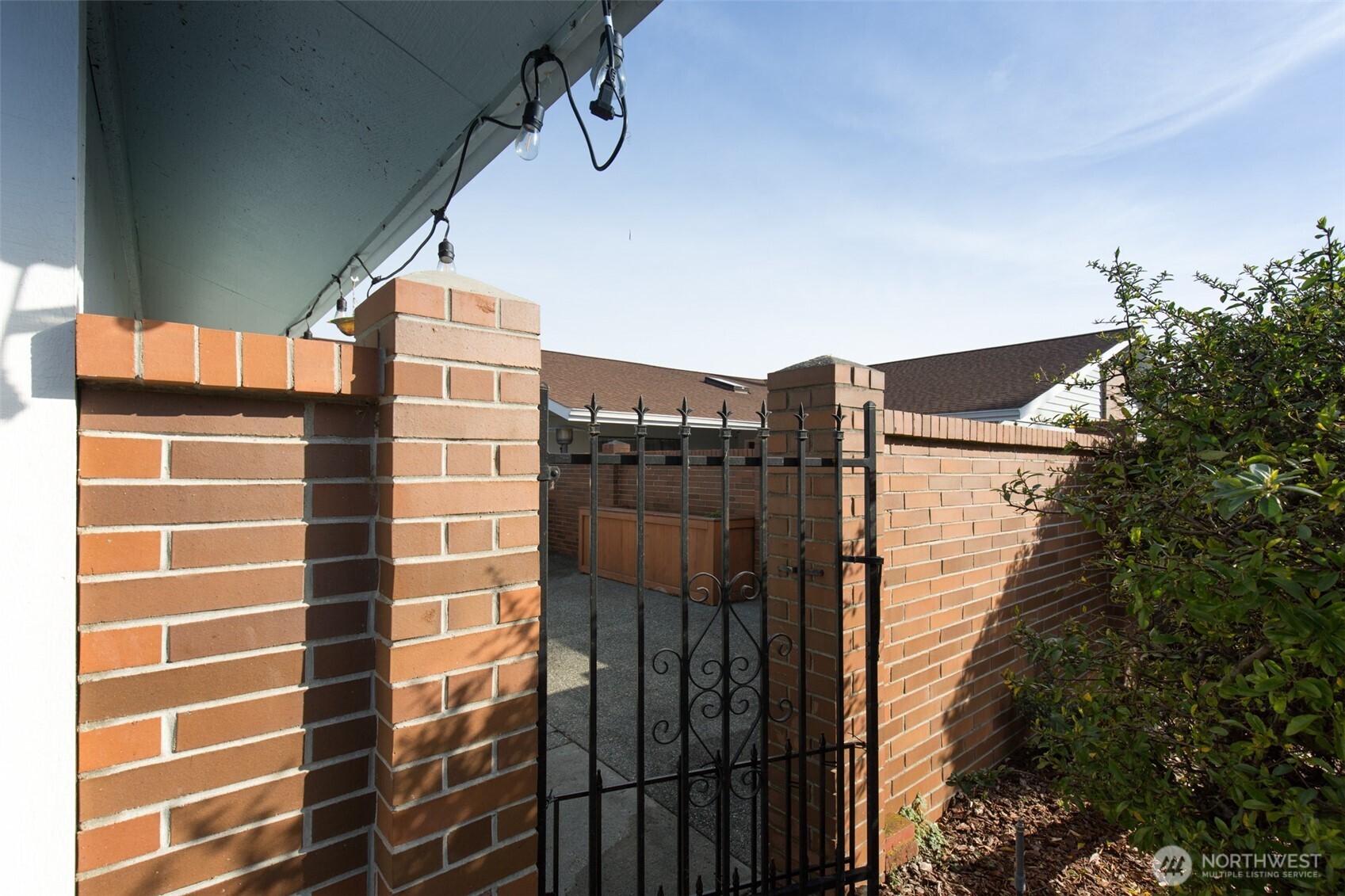 102 Hilltop Drive B Property Photo 3