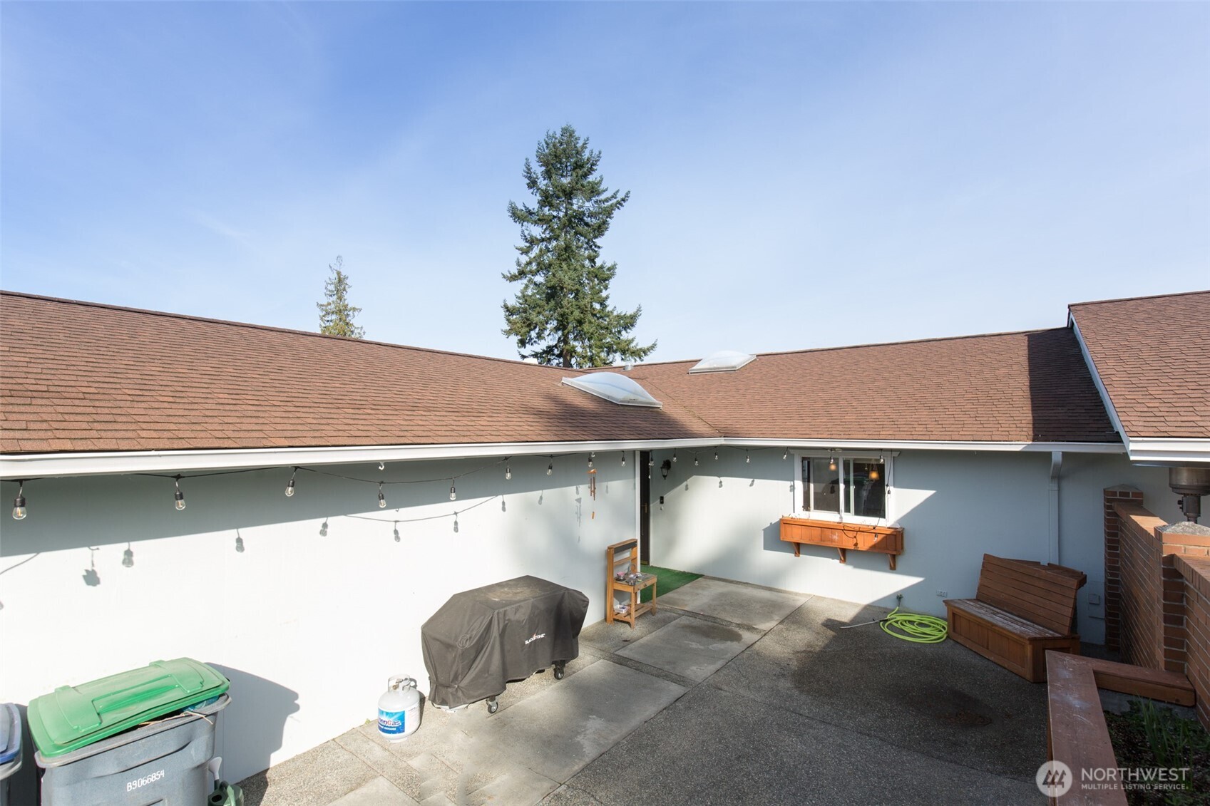 102 Hilltop Drive B Property Photo 6