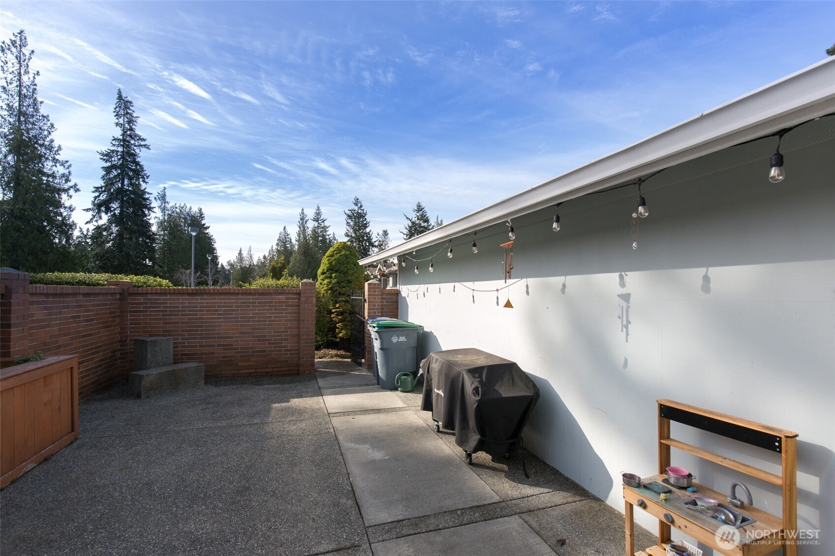 102 Hilltop Drive B Property Photo 7