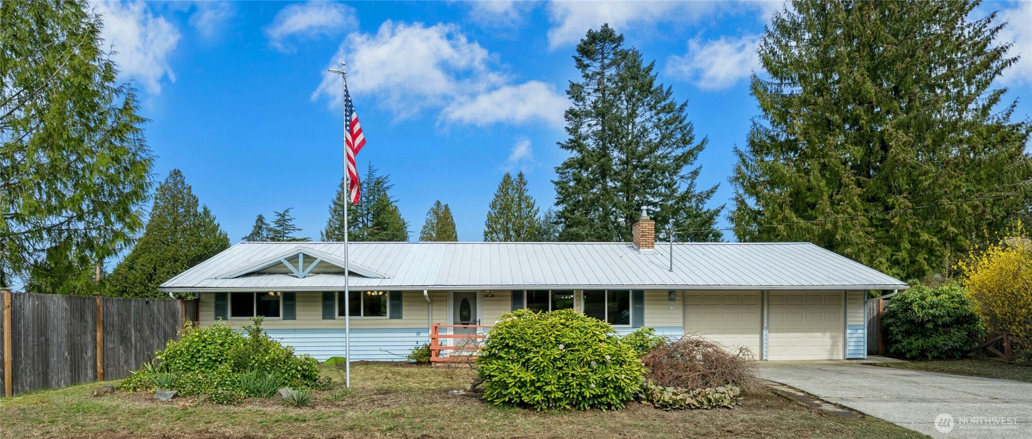 12502 SE 73rd Place Property Photo 1