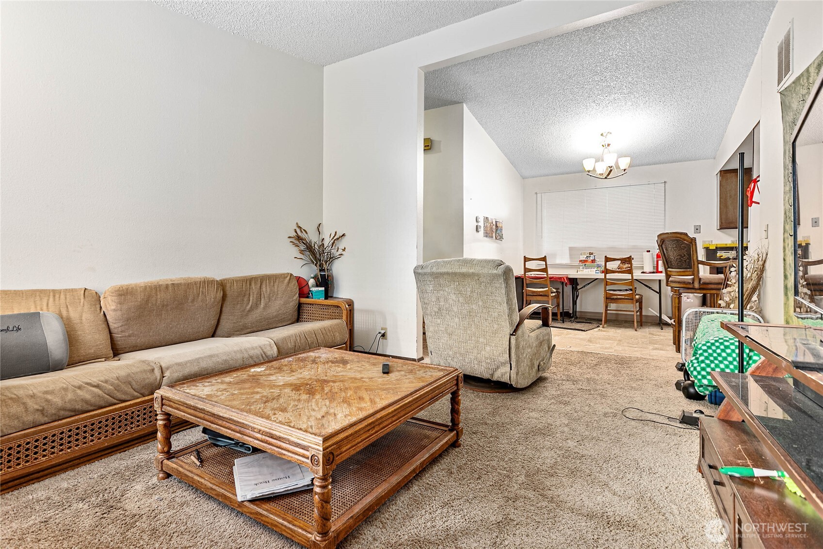 3350 Cherrywood Avenue Property Photo 2