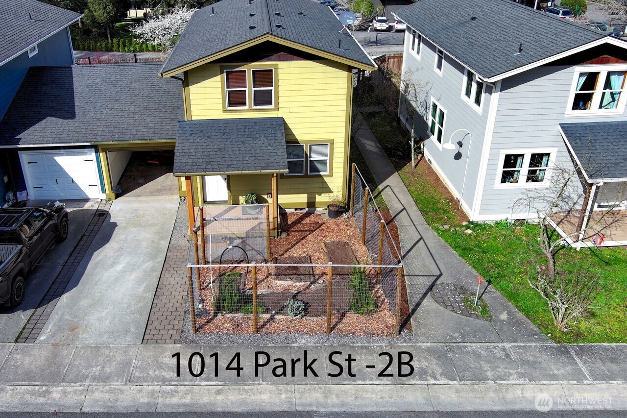 1014 Park Street 1b Property Photo 2