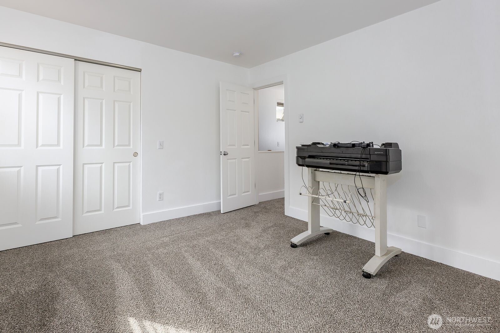1014 Park Street 1b Property Photo 24