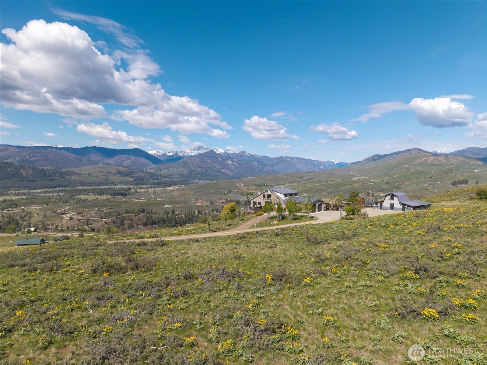 8 Deer Trails Way Property Photo 32