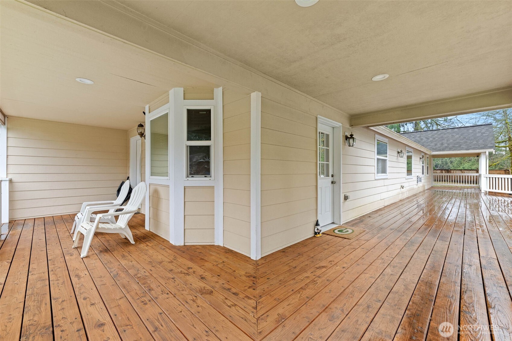 5647 Black Lake Boulevard Property Photo 22