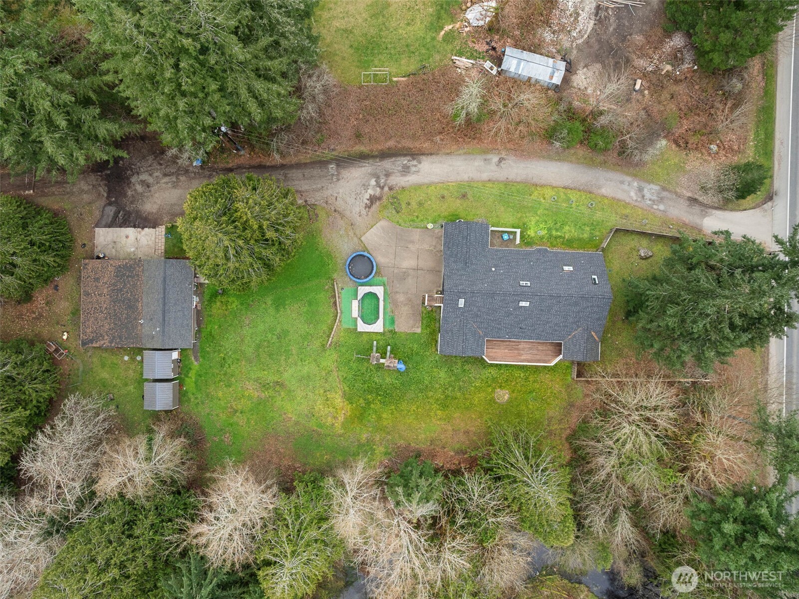 5647 Black Lake Boulevard Property Photo 27