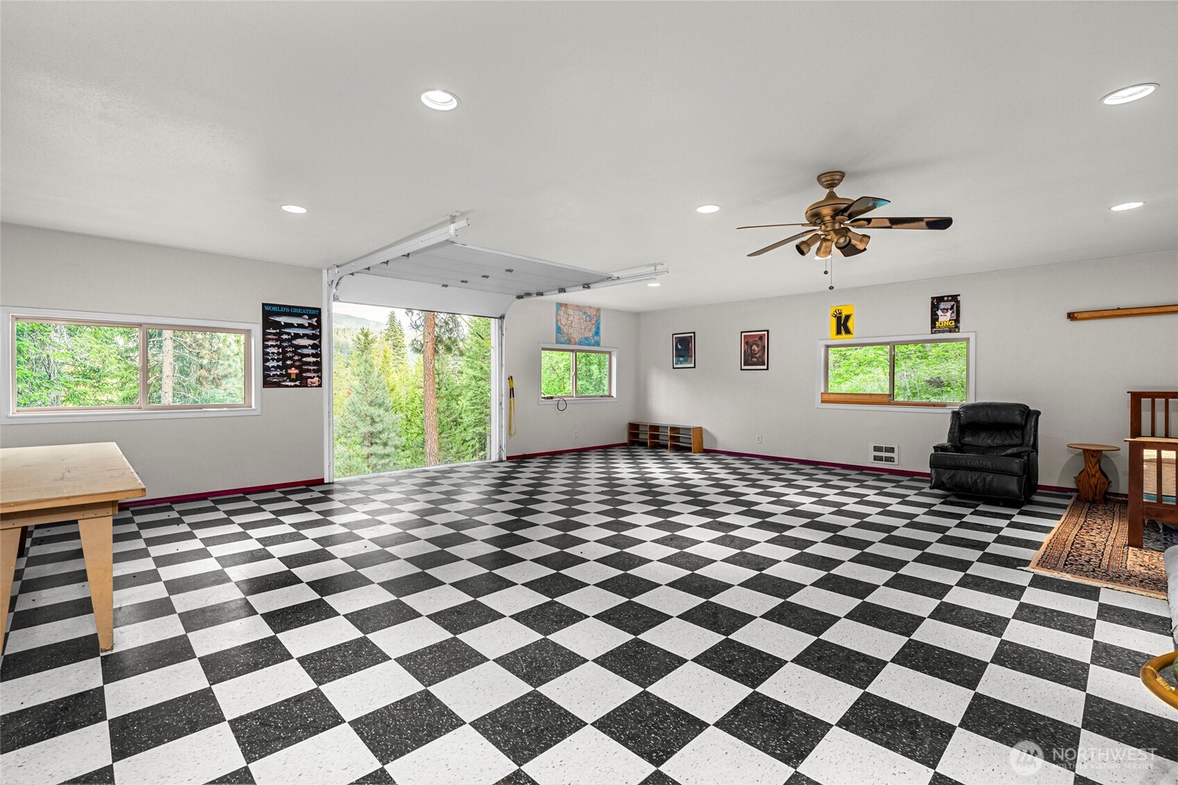 2290 Riffle Drive Property Photo 31