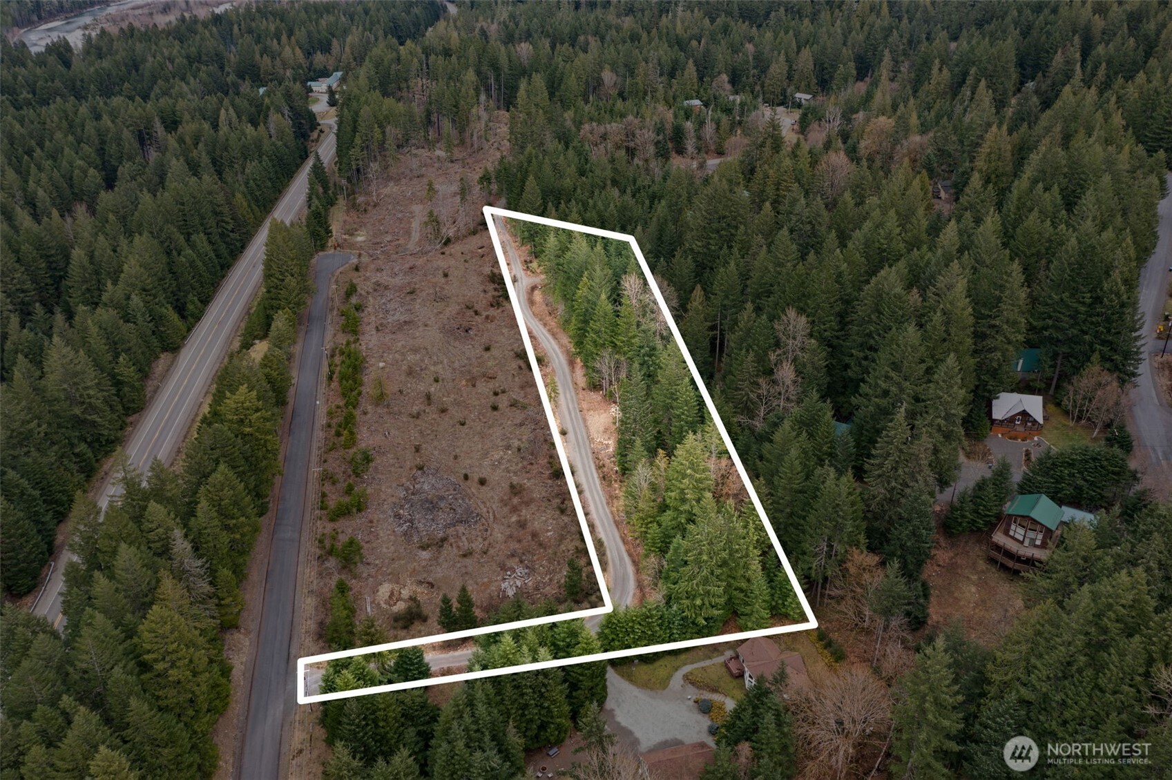 134 Grizzly Road Property Photo 3