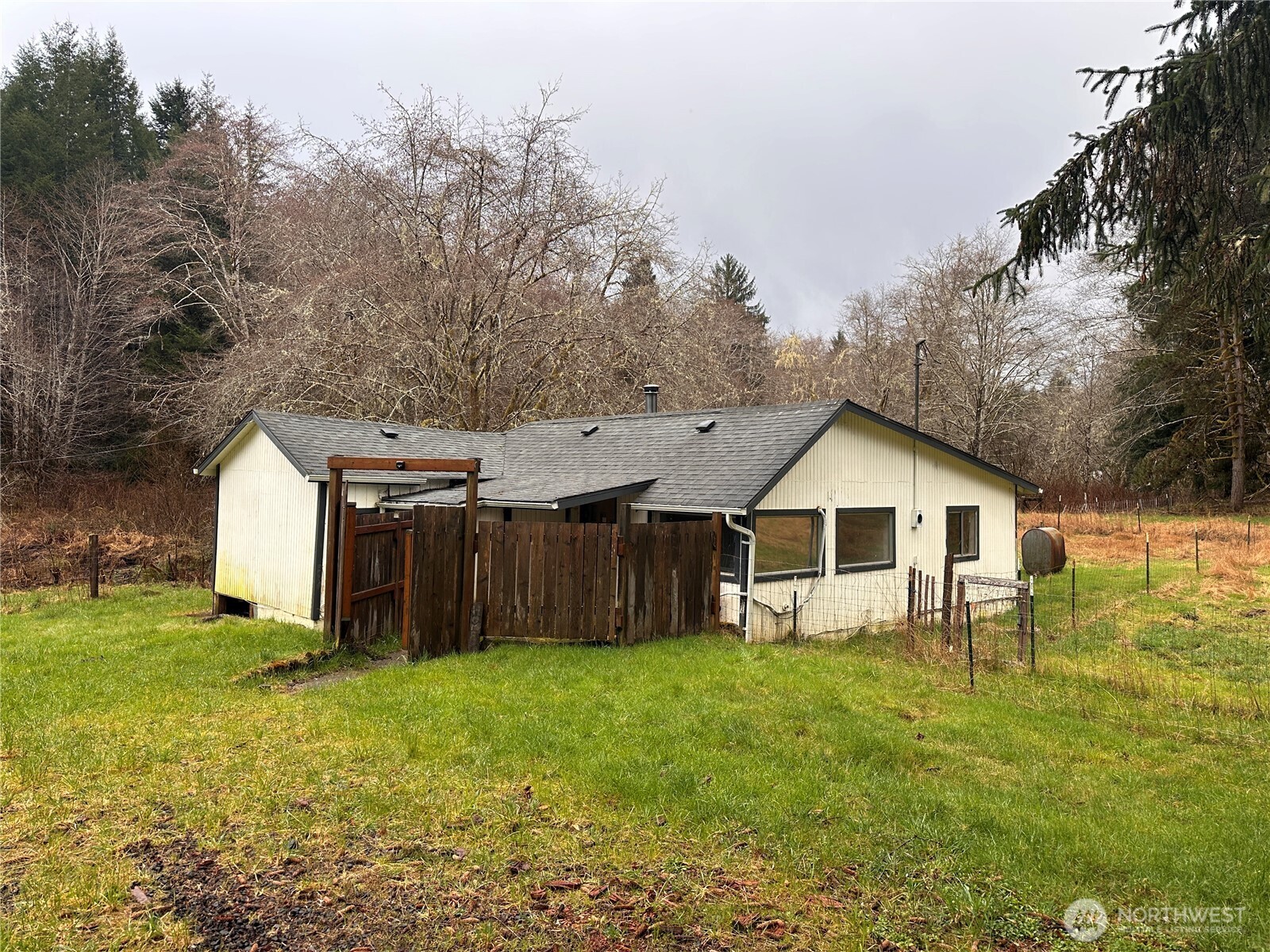 310 Butte Creek Road Property Photo 1