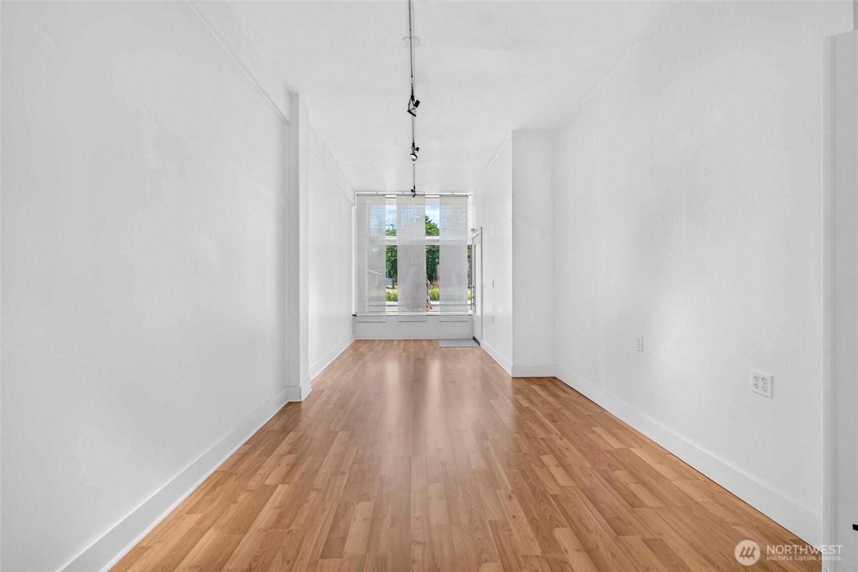 112 1st Avenue 1-4 Property Photo 5