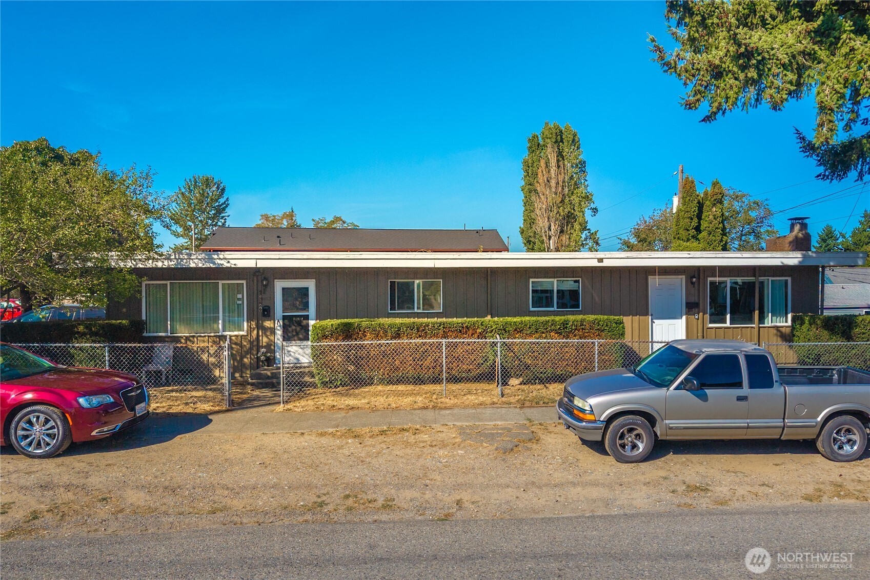 1561 S 35th Street Property Photo 2