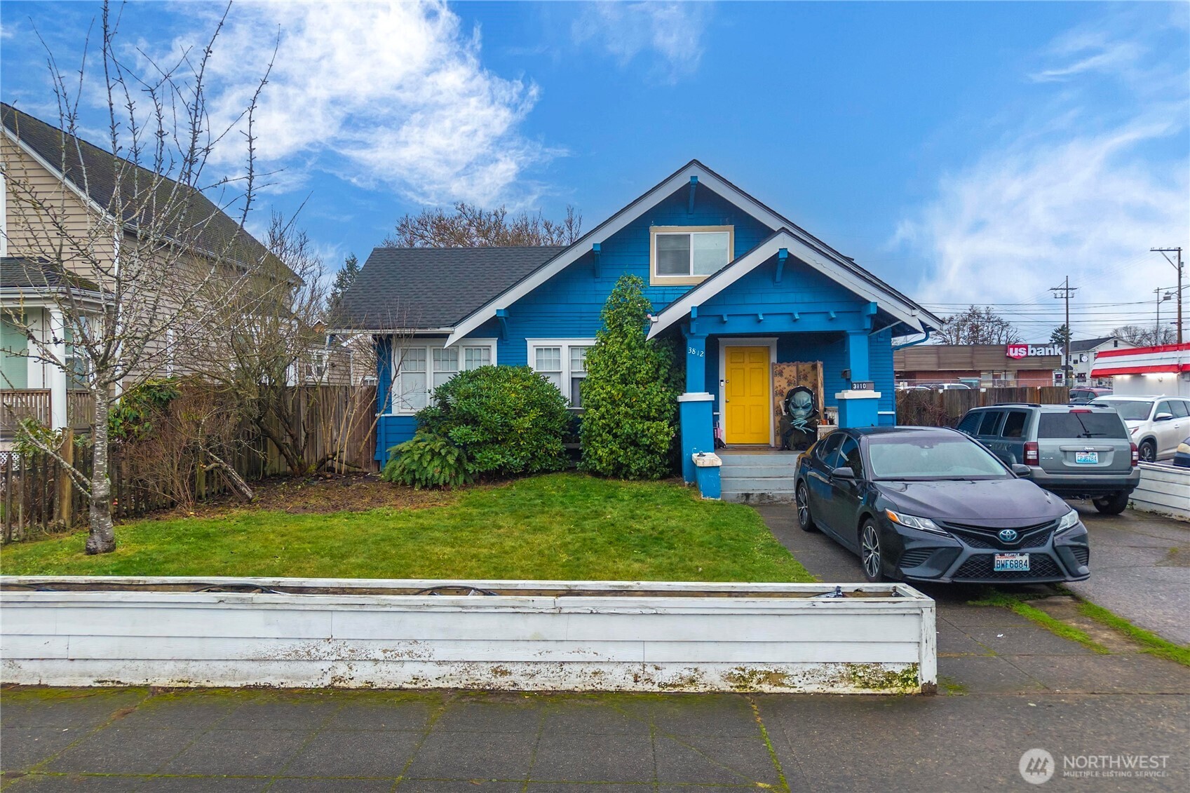 3812 S Thompson Avenue Property Photo 2