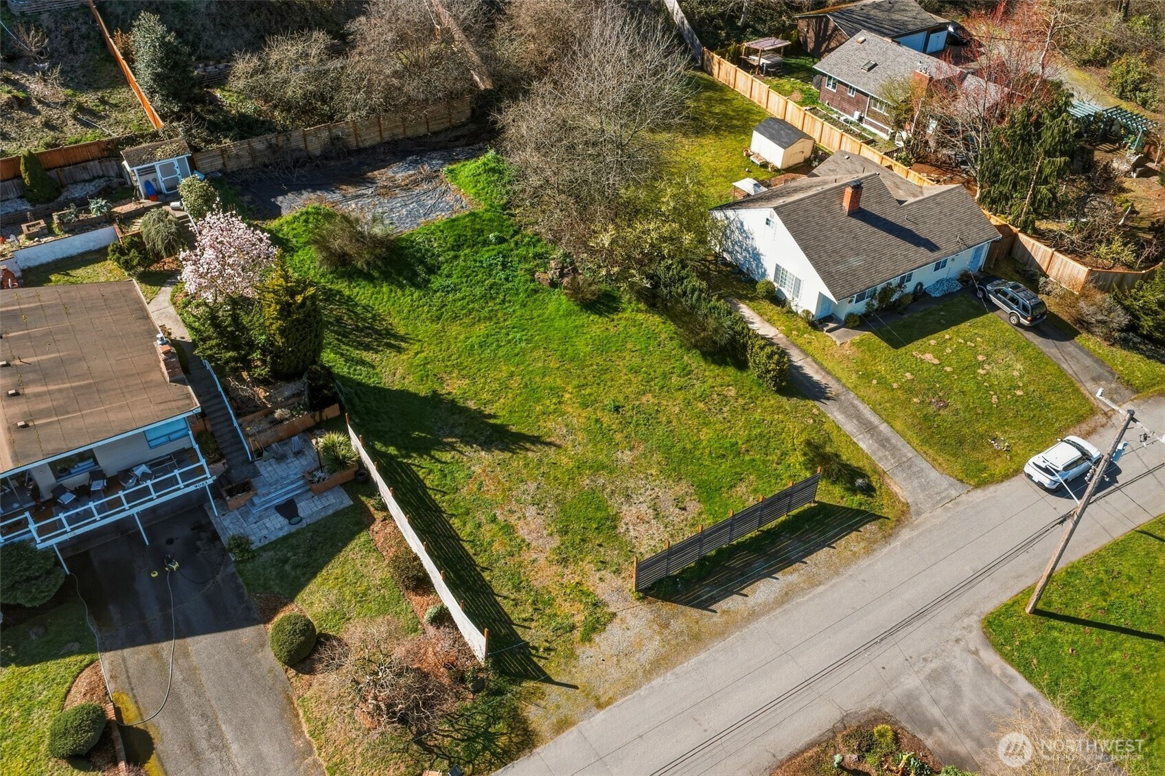 9017 3rd Avenue Property Photo 3