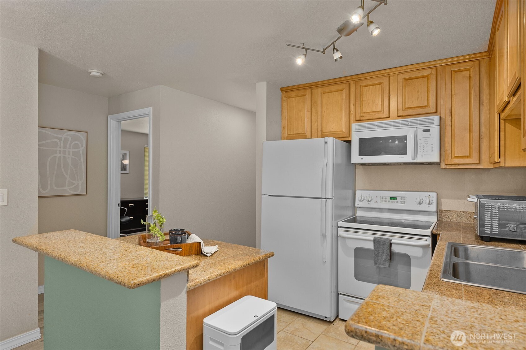 20318 Bothell Everett Hwy A101 Property Photo 8