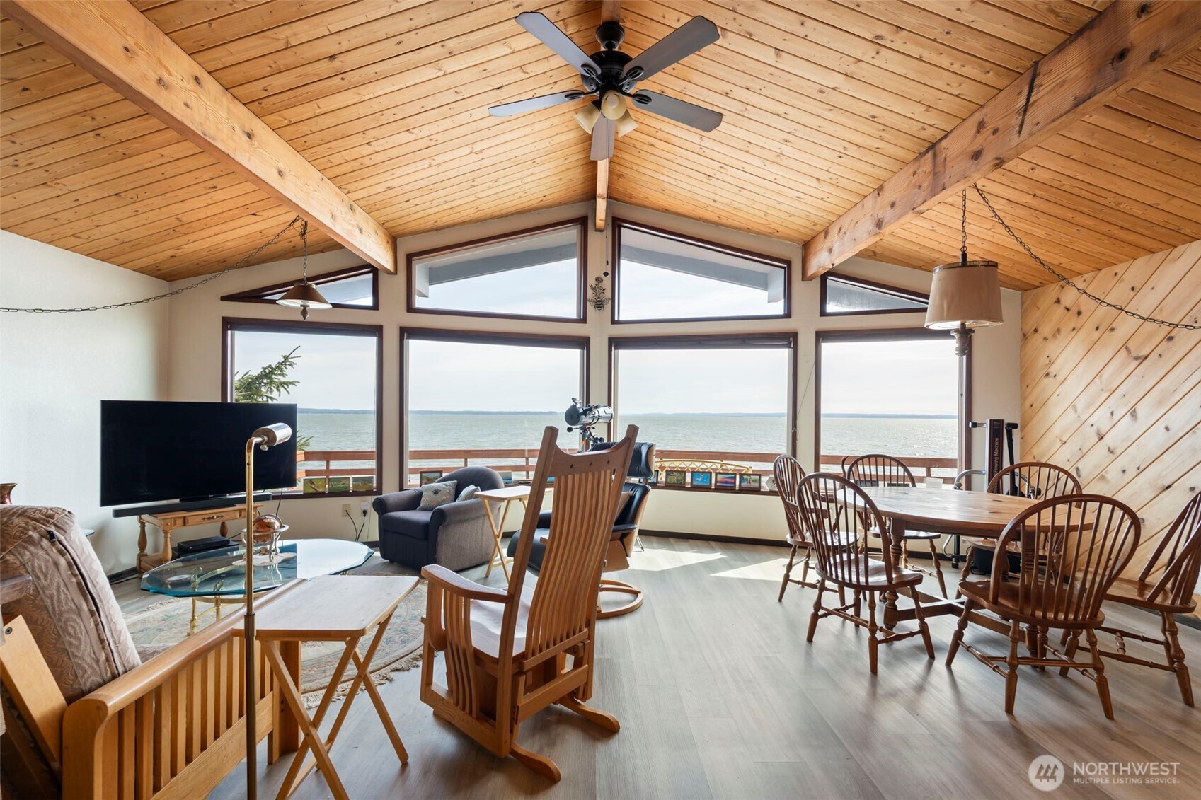 326 Harbor View Loop Property Photo 7