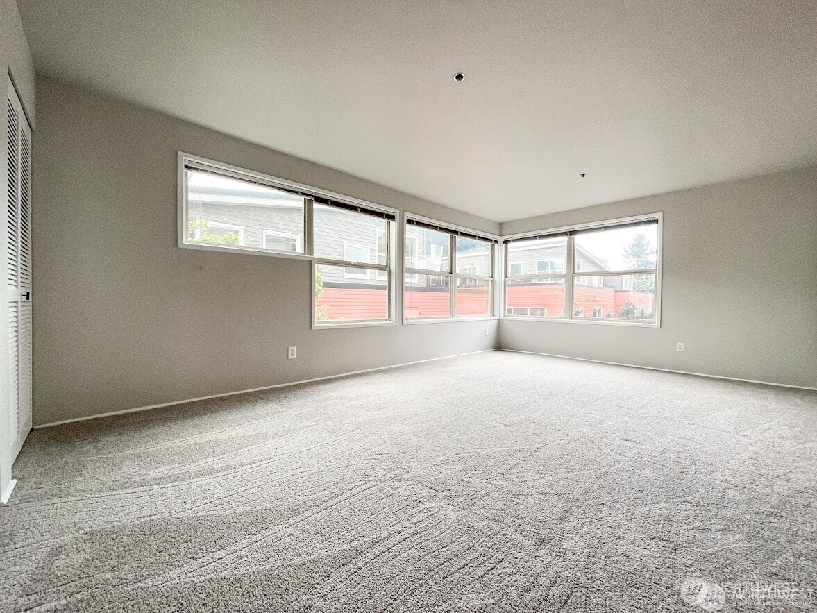 3429 Burke Avenue 23 Property Photo 21