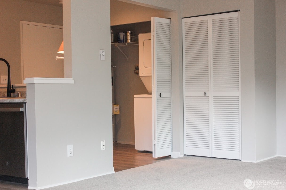 3429 Burke Avenue 23 Property Photo 36