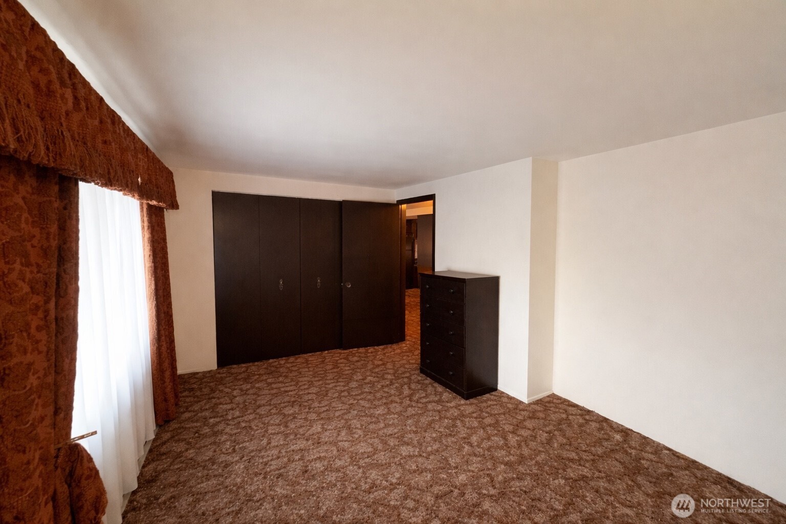 703 N West Street Property Photo 20