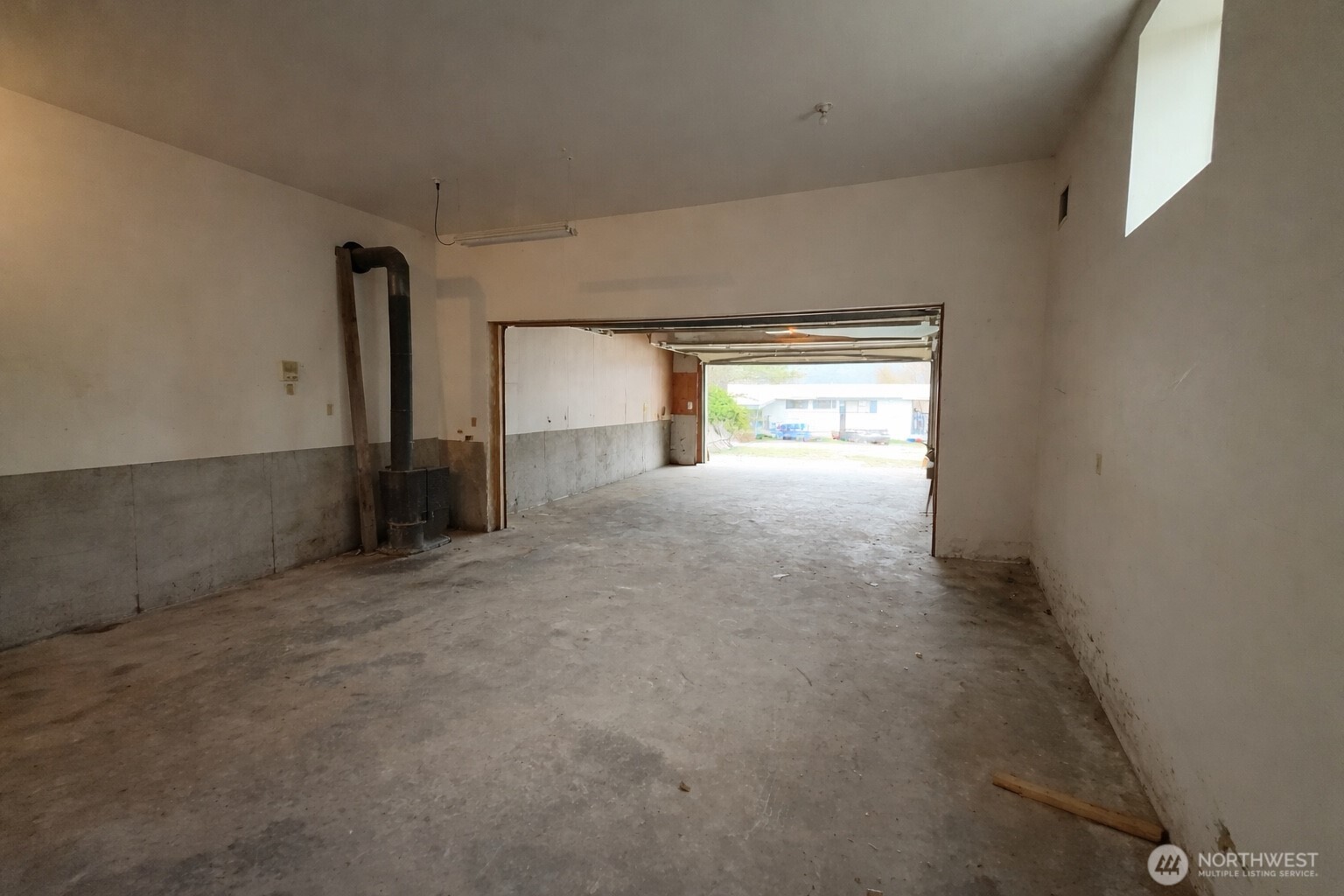 703 N West Street Property Photo 24